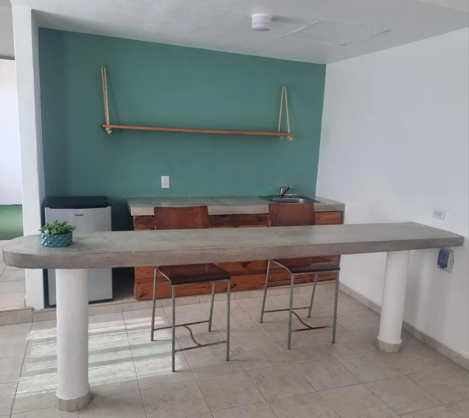 Dining area in Lucky Duck PJ