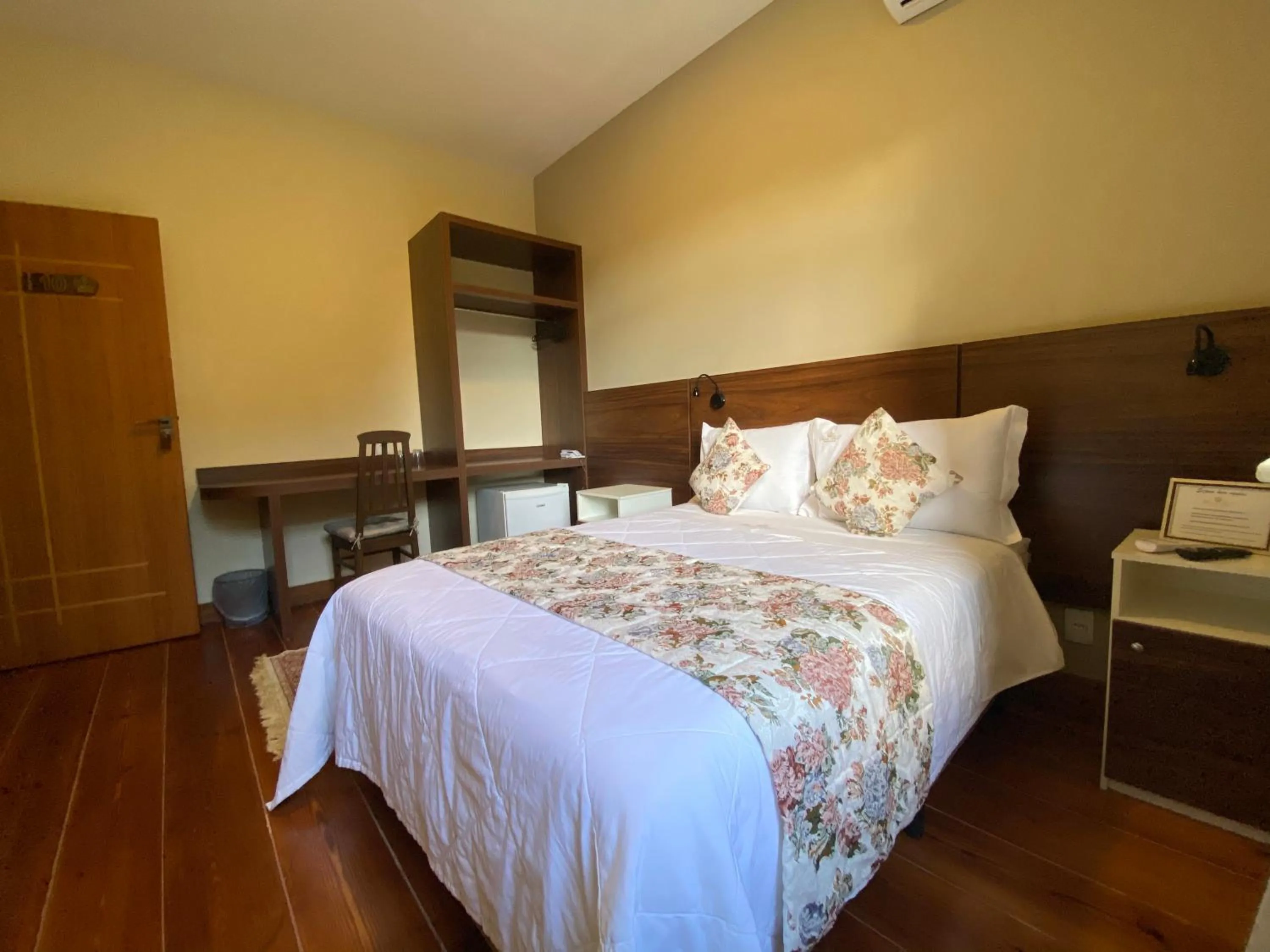 Bedroom, Bed in Pousada Princesa Isabel - Visconde