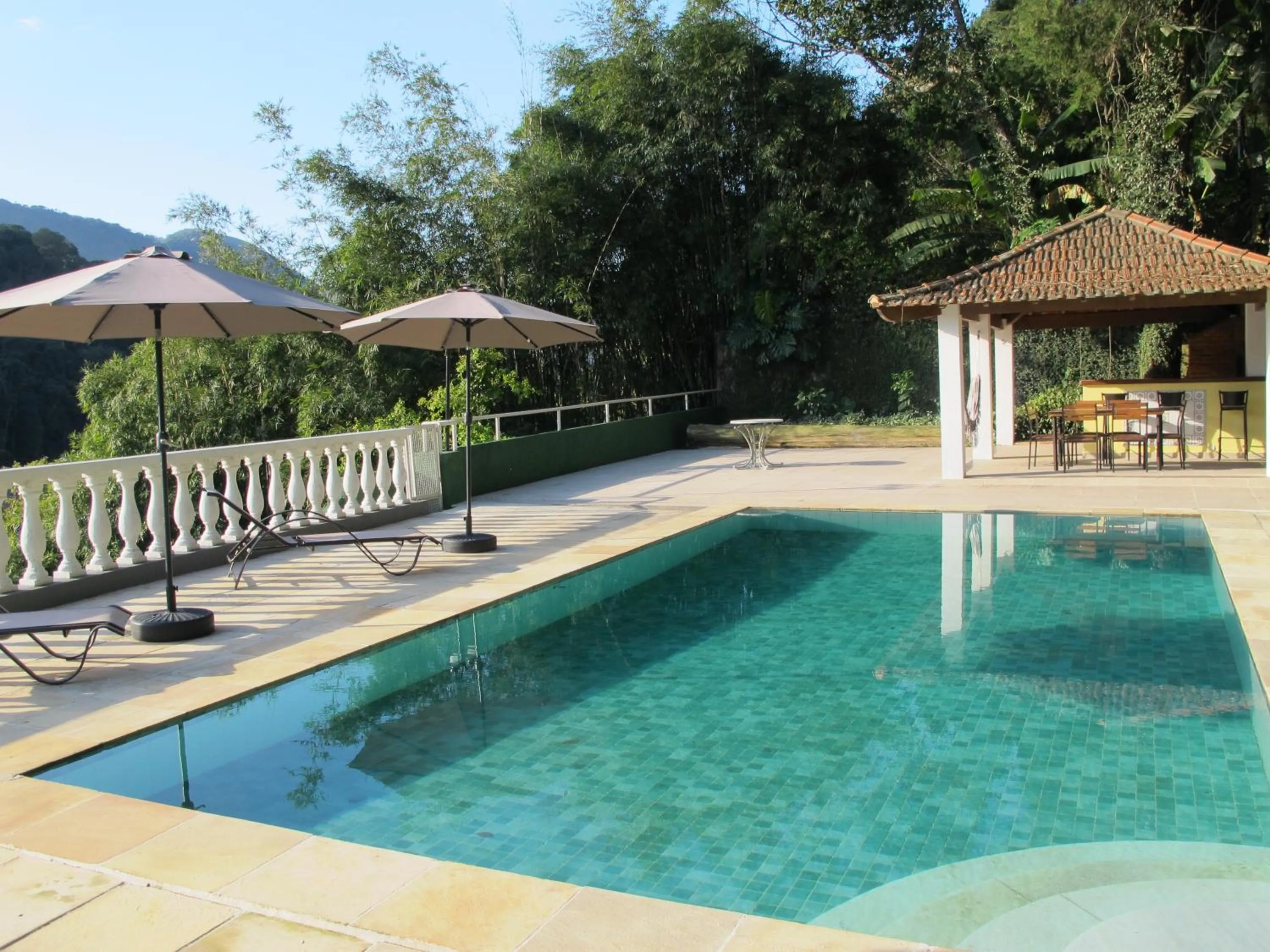 Swimming pool in Pousada Princesa Isabel - Visconde