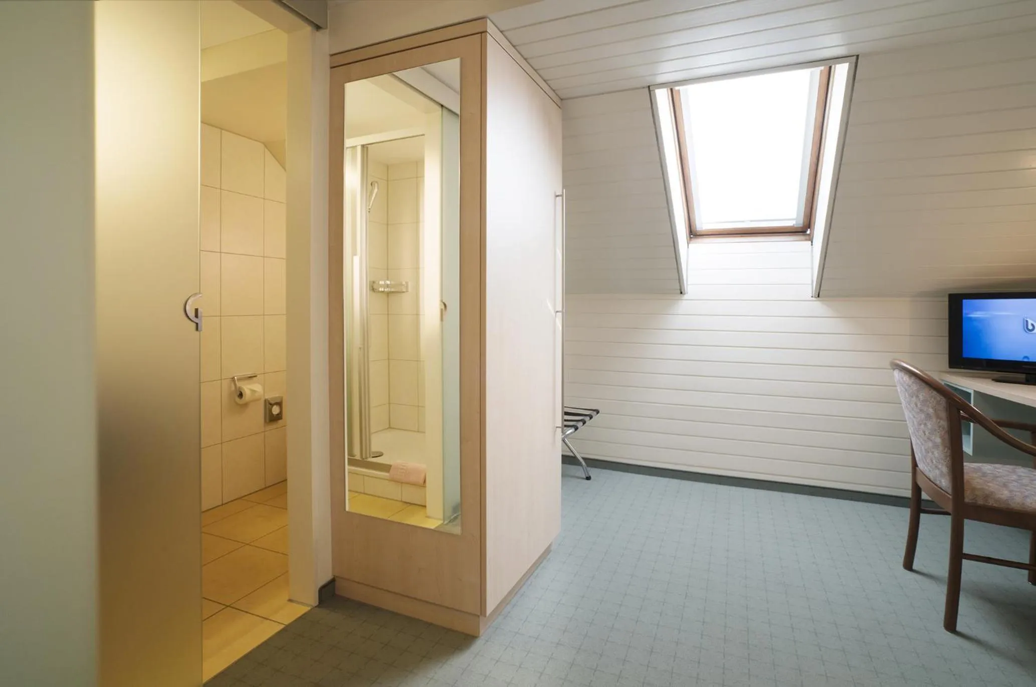 Bathroom in Hotel Kreuz