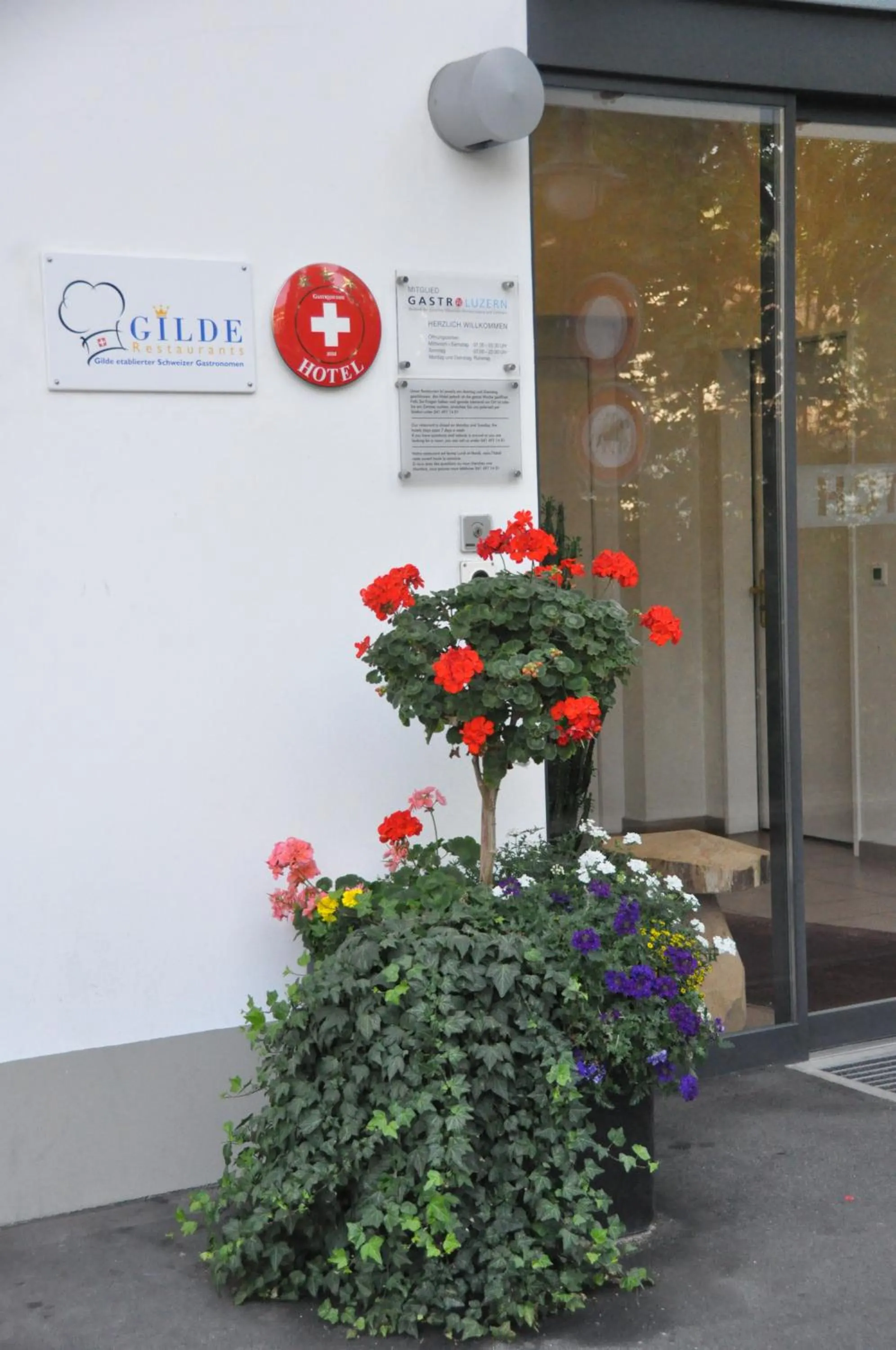 Facade/entrance in Hotel Kreuz