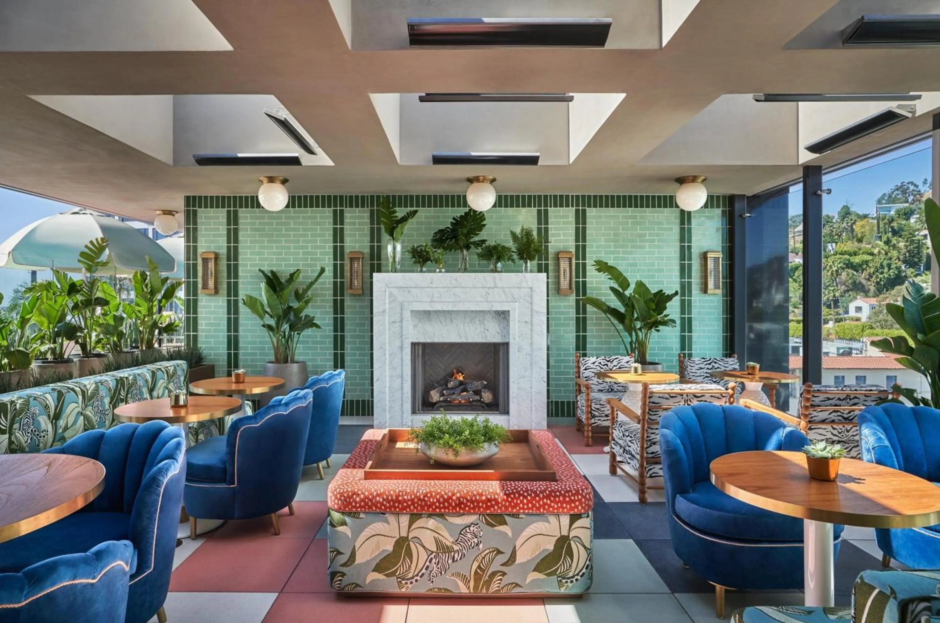 Restaurant/places to eat in The Sun Rose West Hollywood