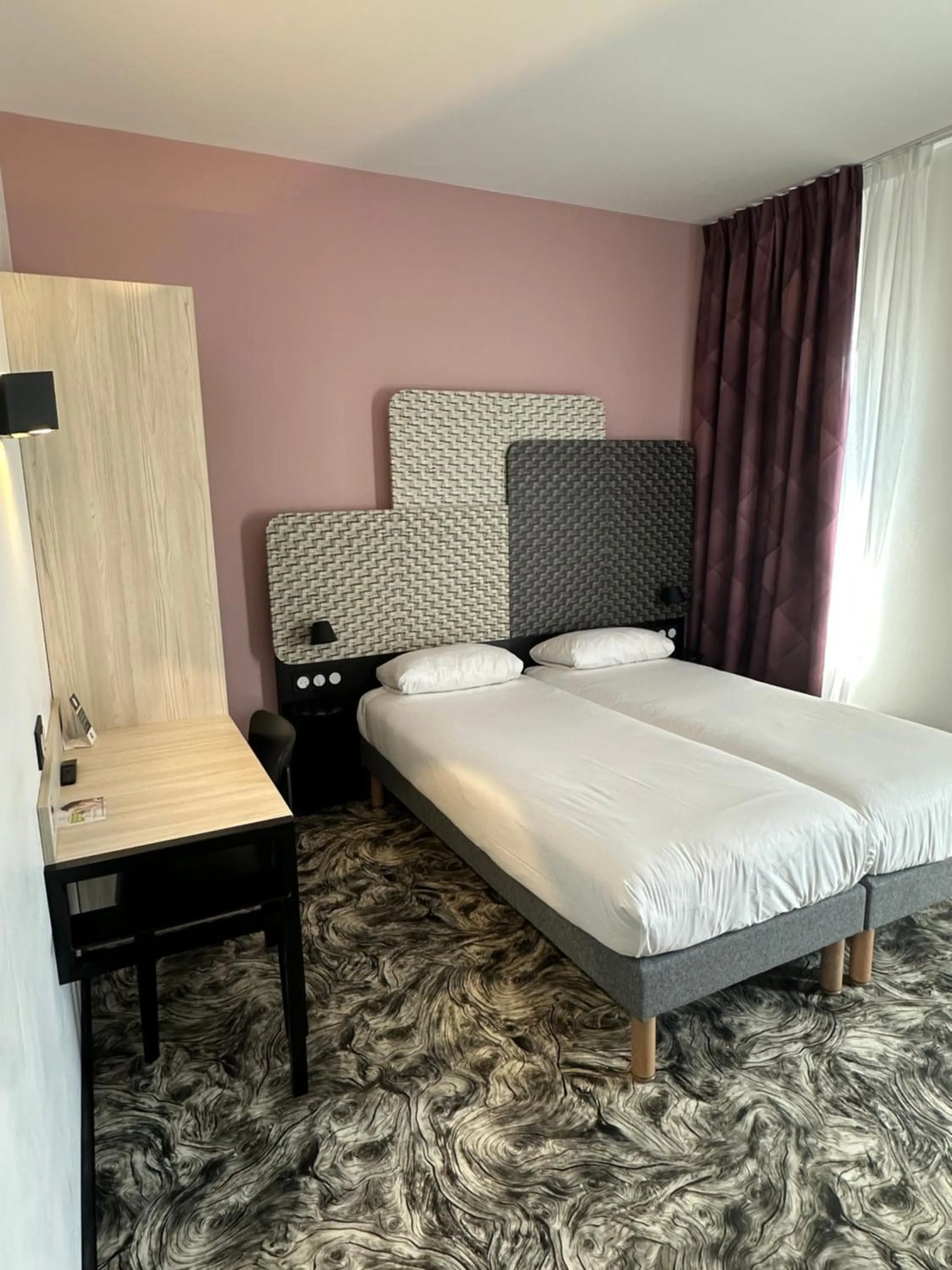 Bed in B&B HOTEL PERPIGNAN Nord Aéroport