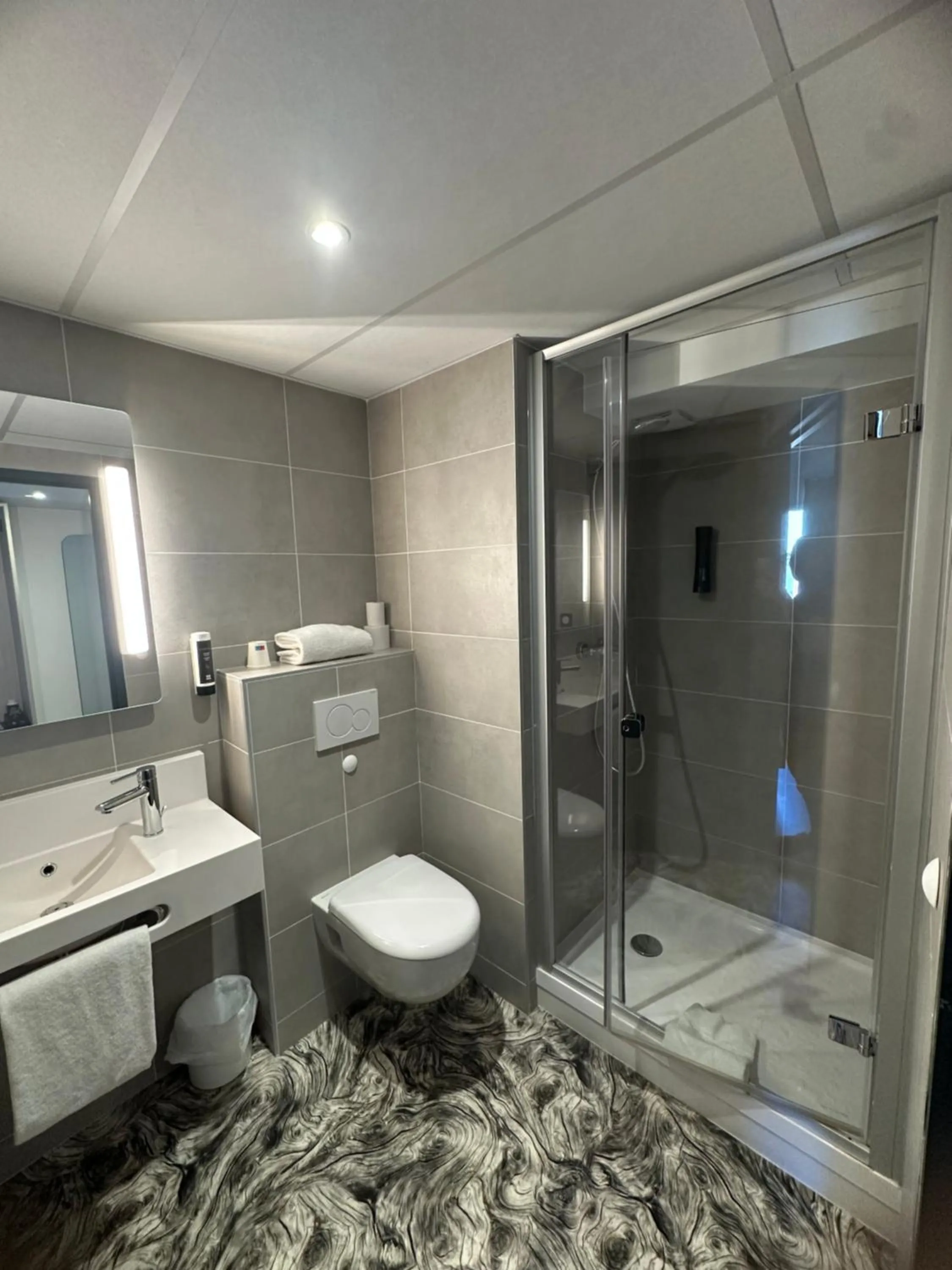 Shower in B&B HOTEL PERPIGNAN Nord Aéroport