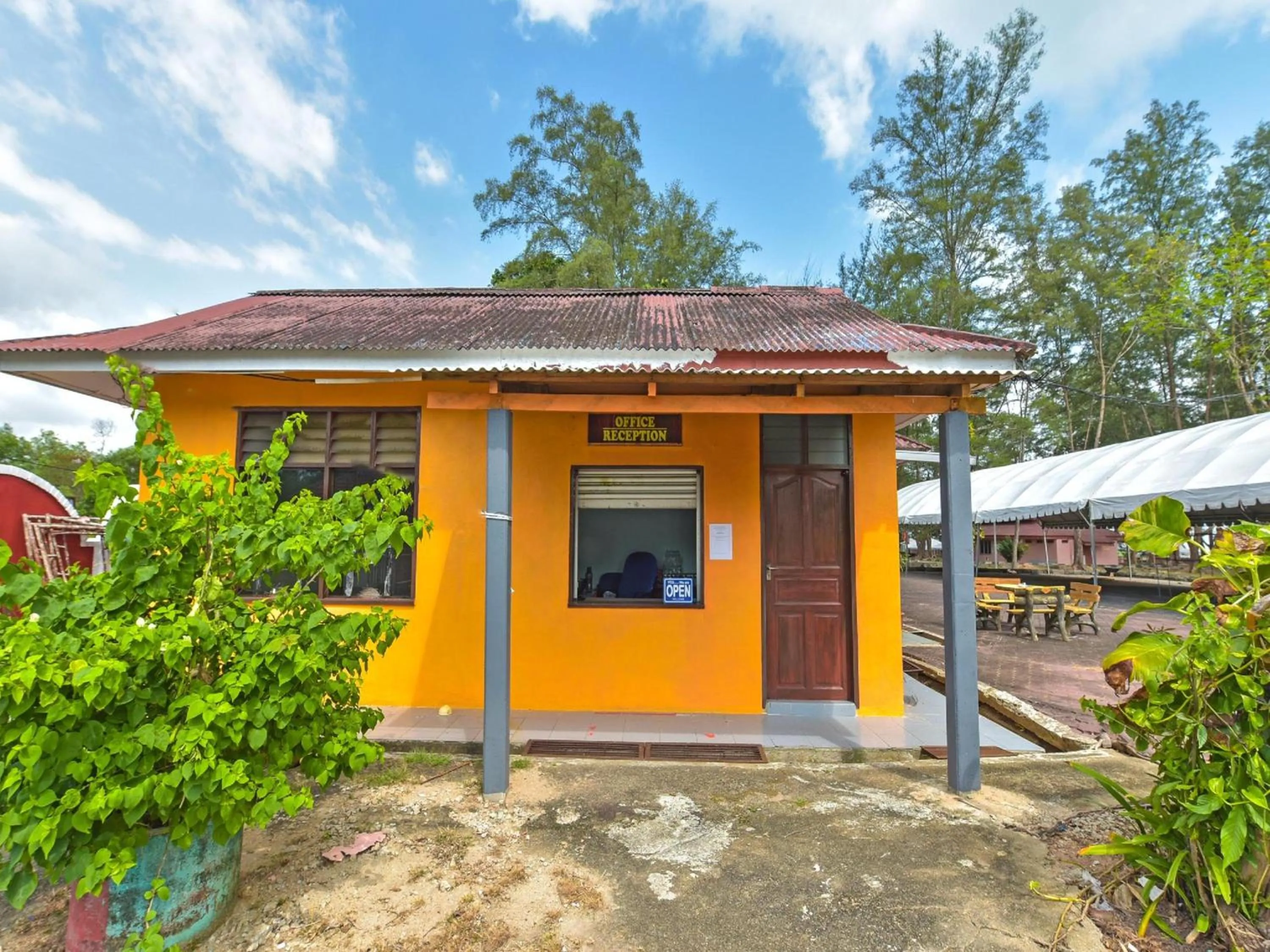 Lobby or reception in Hotel O Bari Indah Beach Resort