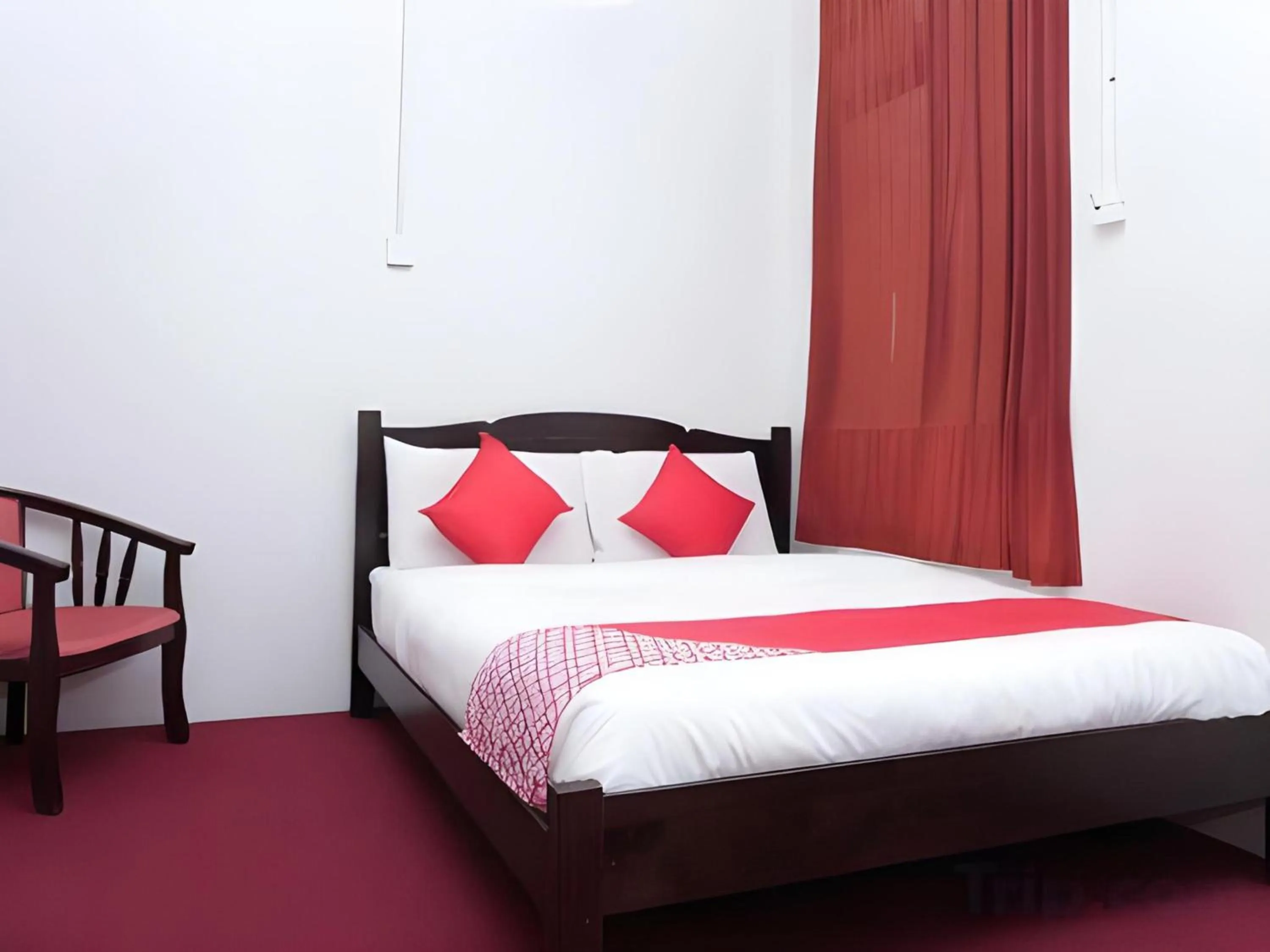 Photo of the whole room in Hotel O Bari Indah Beach Resort