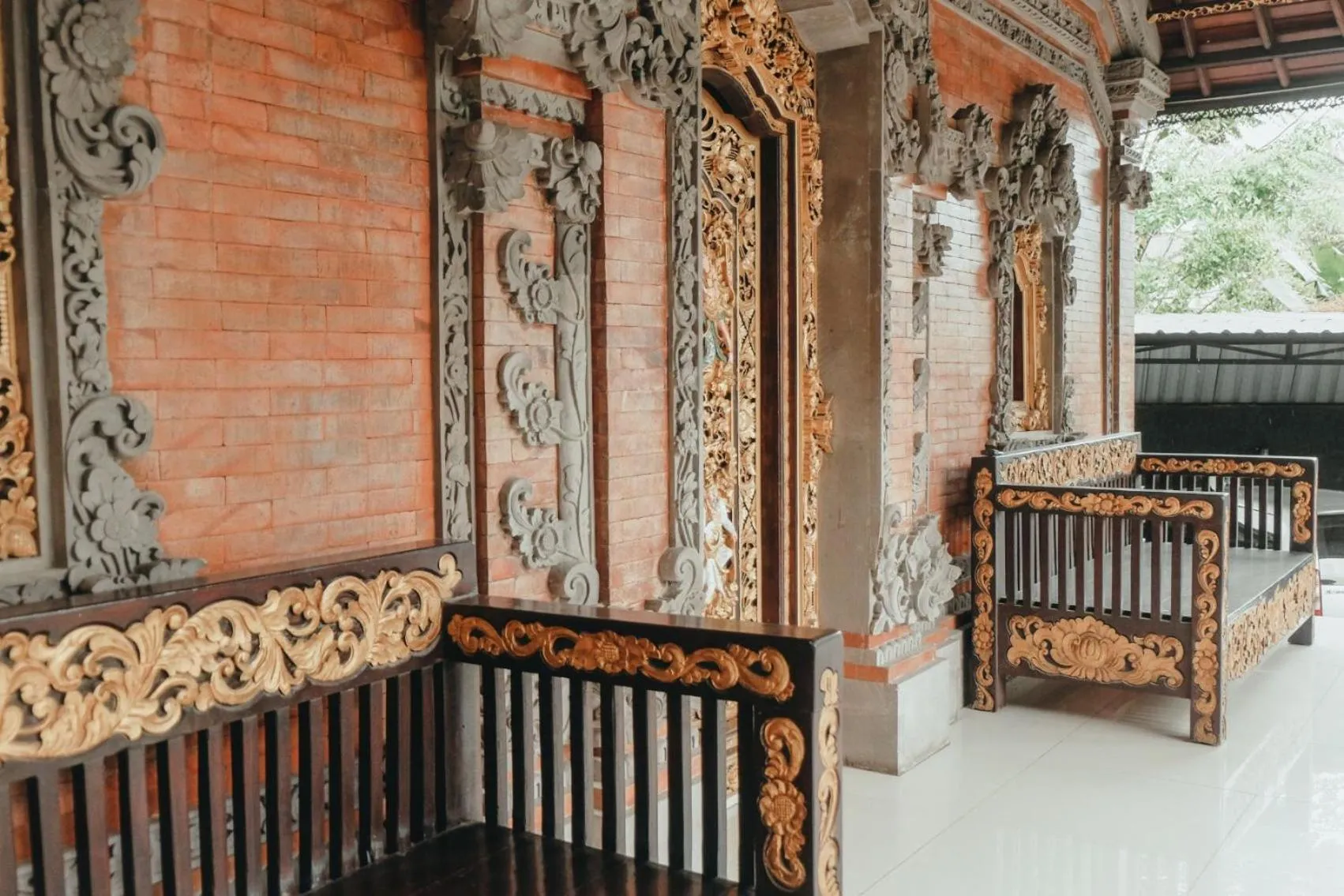 Property building in Hotel Diana 2