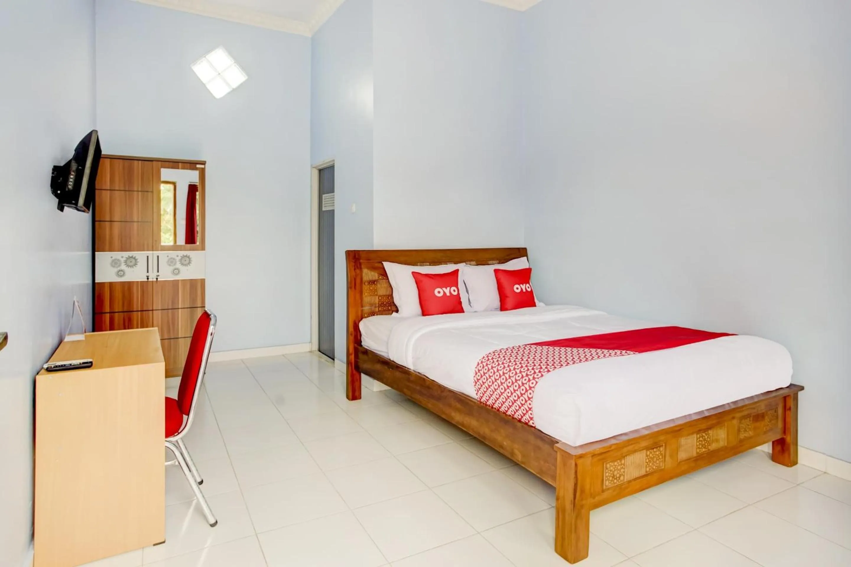 Bedroom, Bed in OYO Life 3982 Azka Homestay Syariah