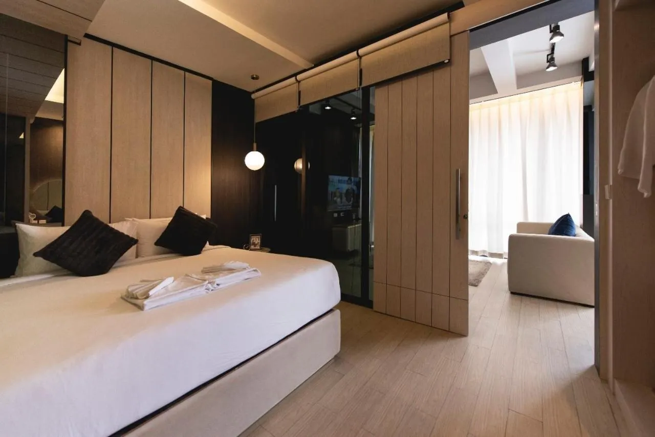 Bed in Qlosest Hotel