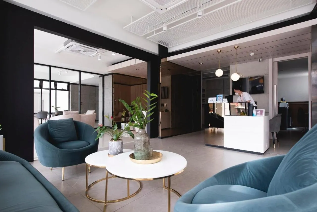 Property building in Qlosest Hotel