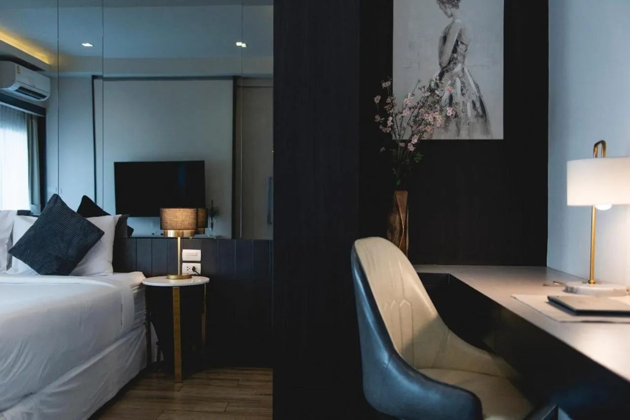 TV and multimedia, Bed in Qlosest Hotel