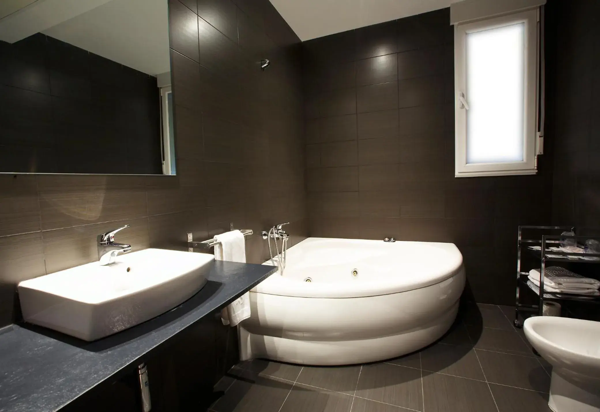 Suite with Spa Bath in Rey Don Sancho Suite with Spa Bath in Rey Don Sancho