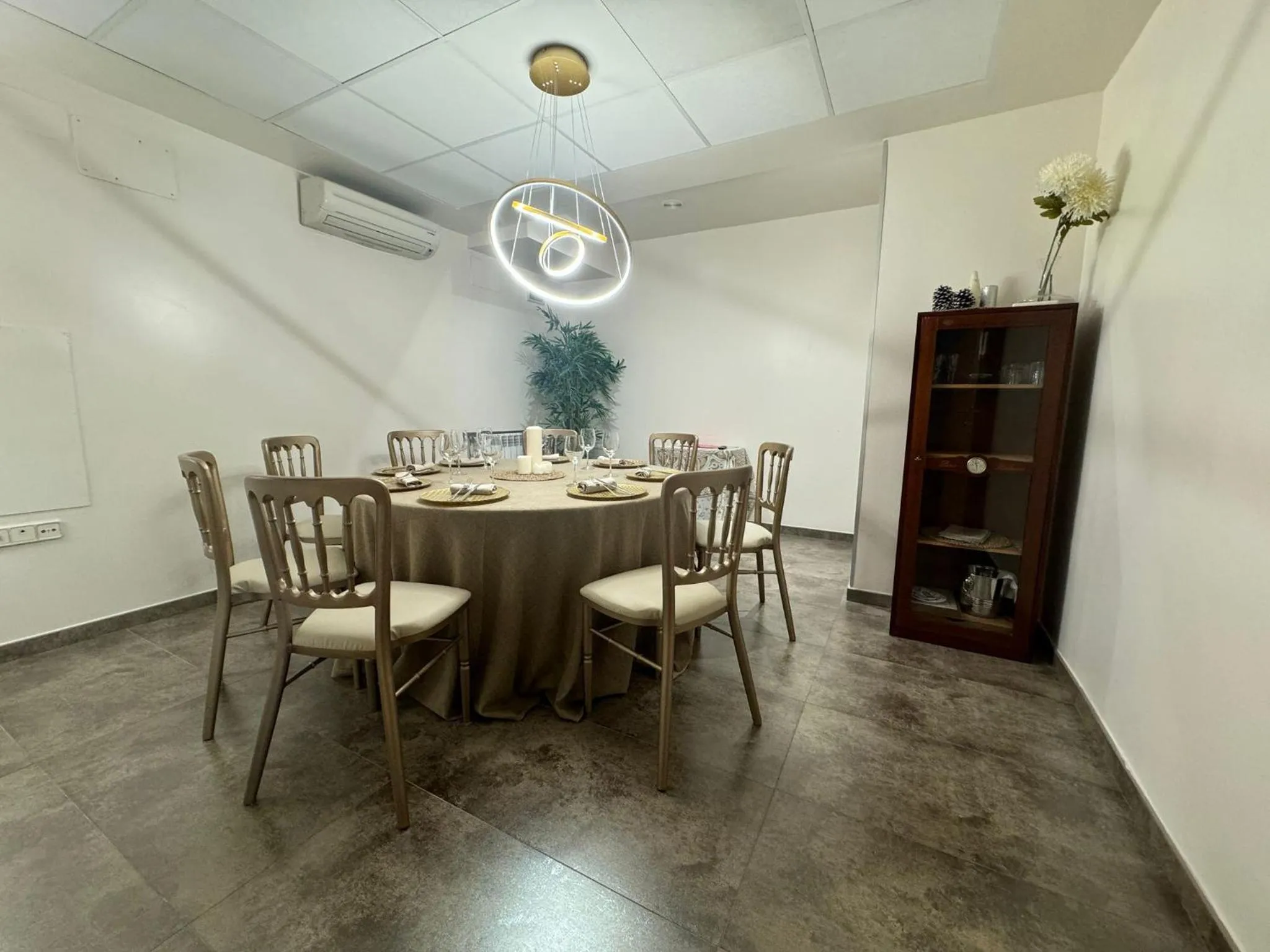 Restaurant/places to eat in Rey Don Sancho