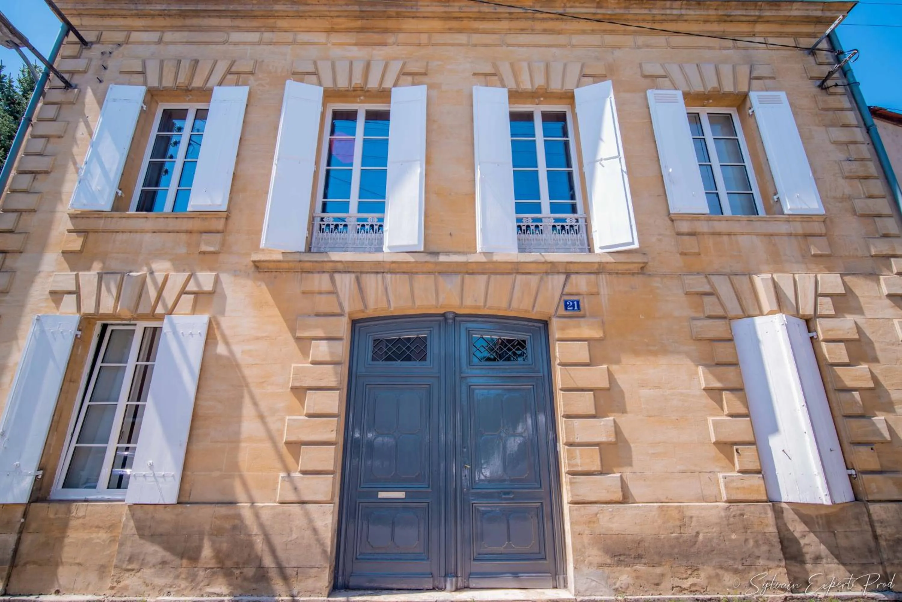 Street view in I love Bergerac