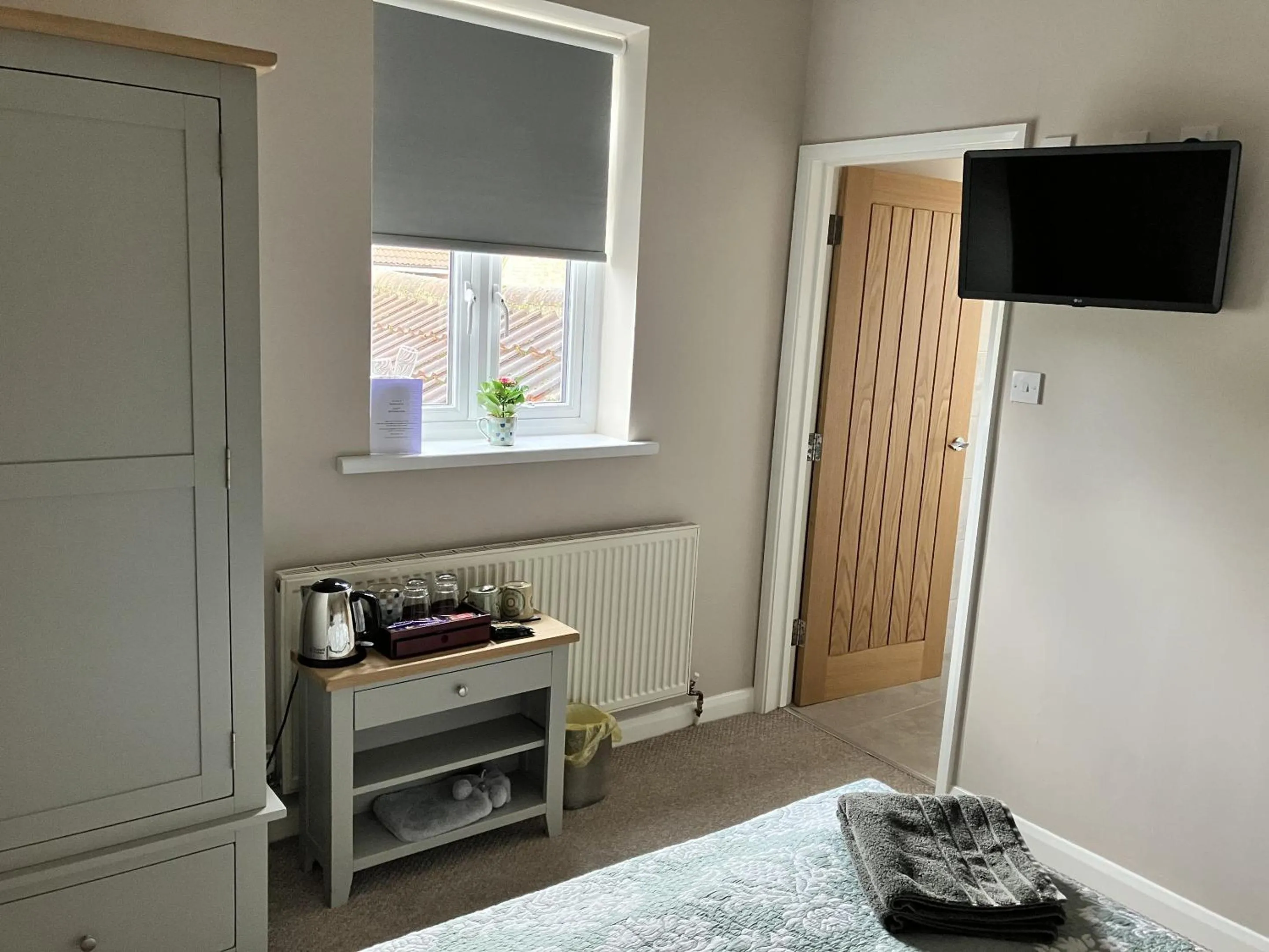 Bedroom in Sixteen B