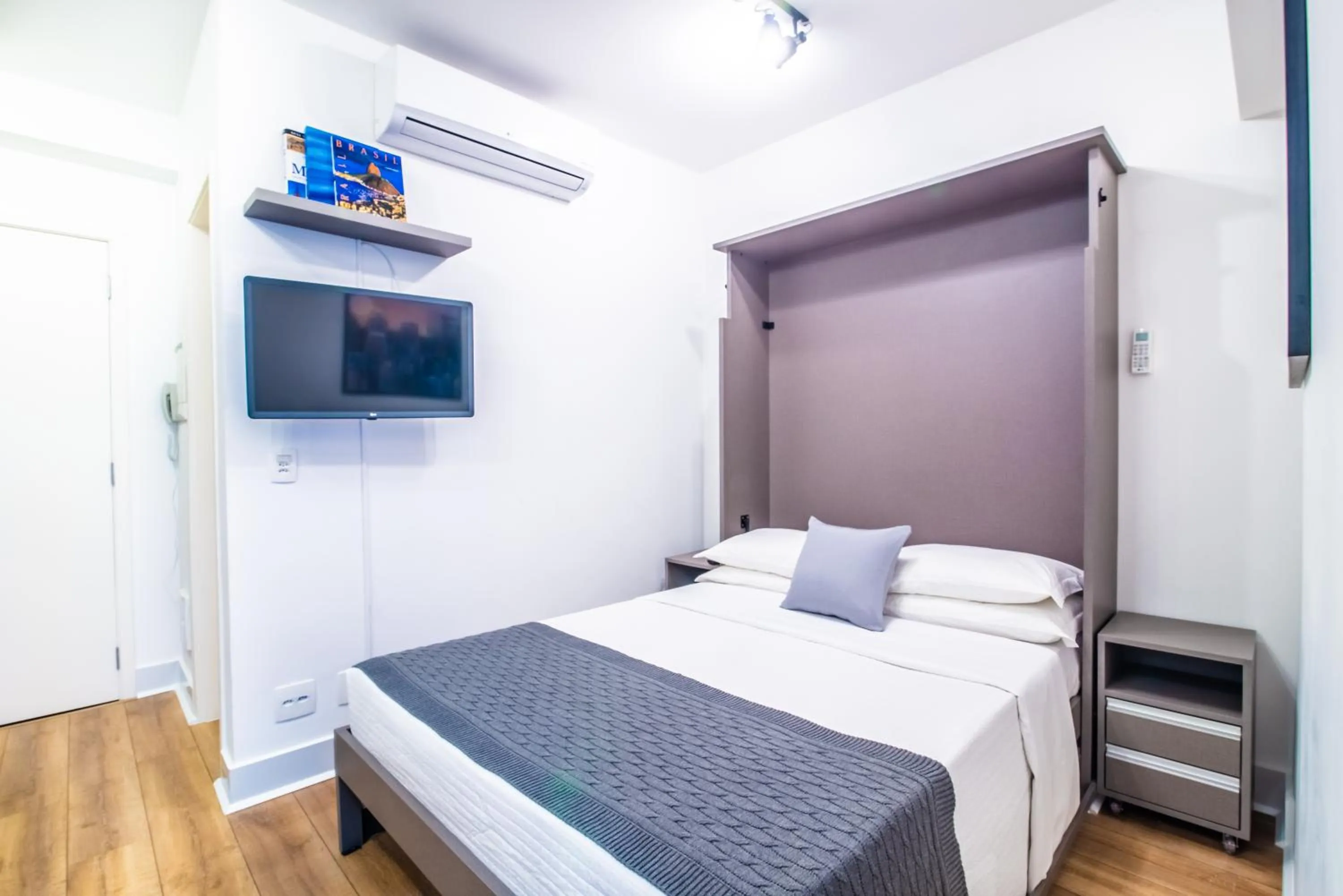 Photo of the whole room, Bed in 360 Perdizes