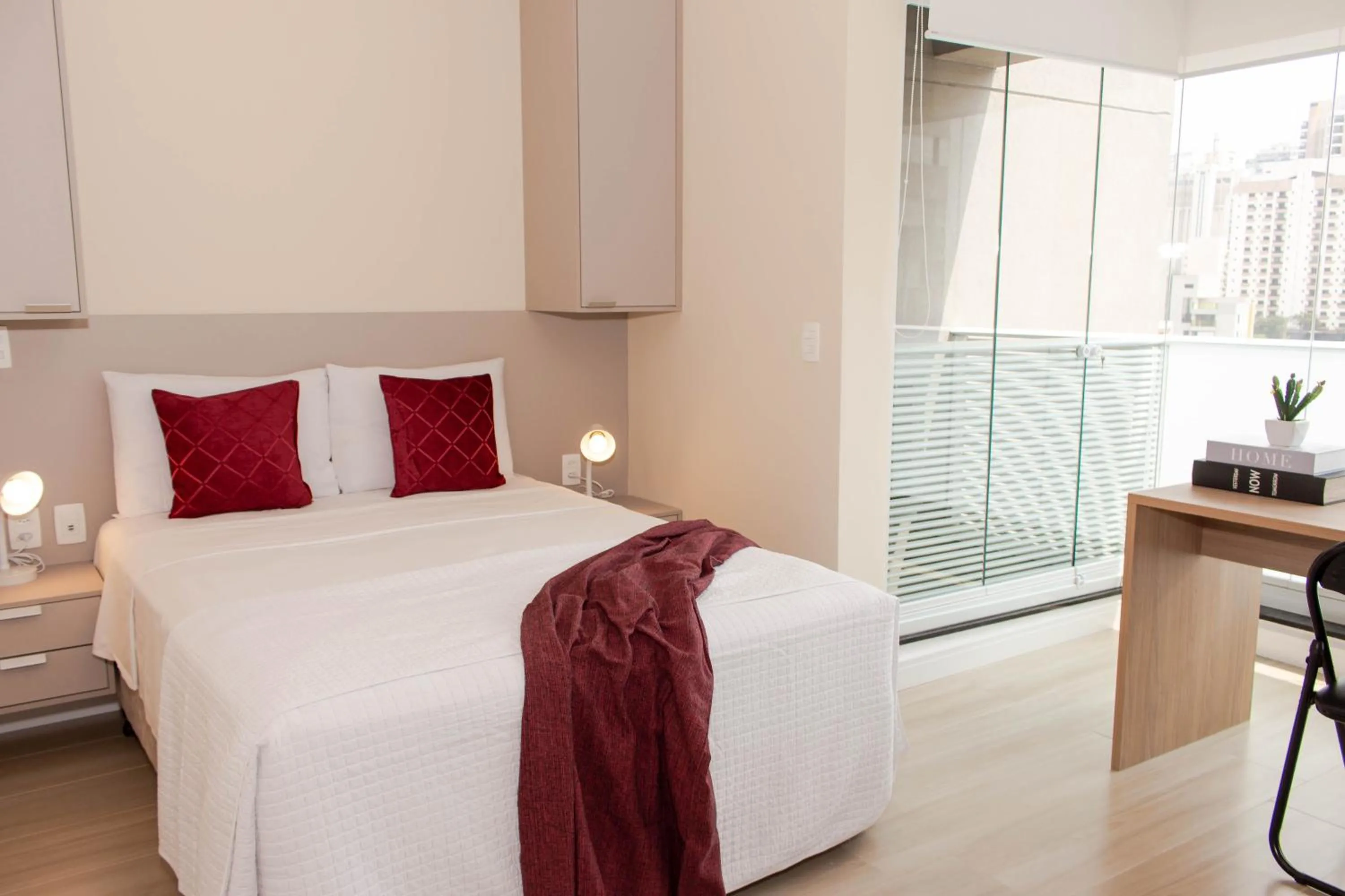 Photo of the whole room, Bed in 360 Perdizes