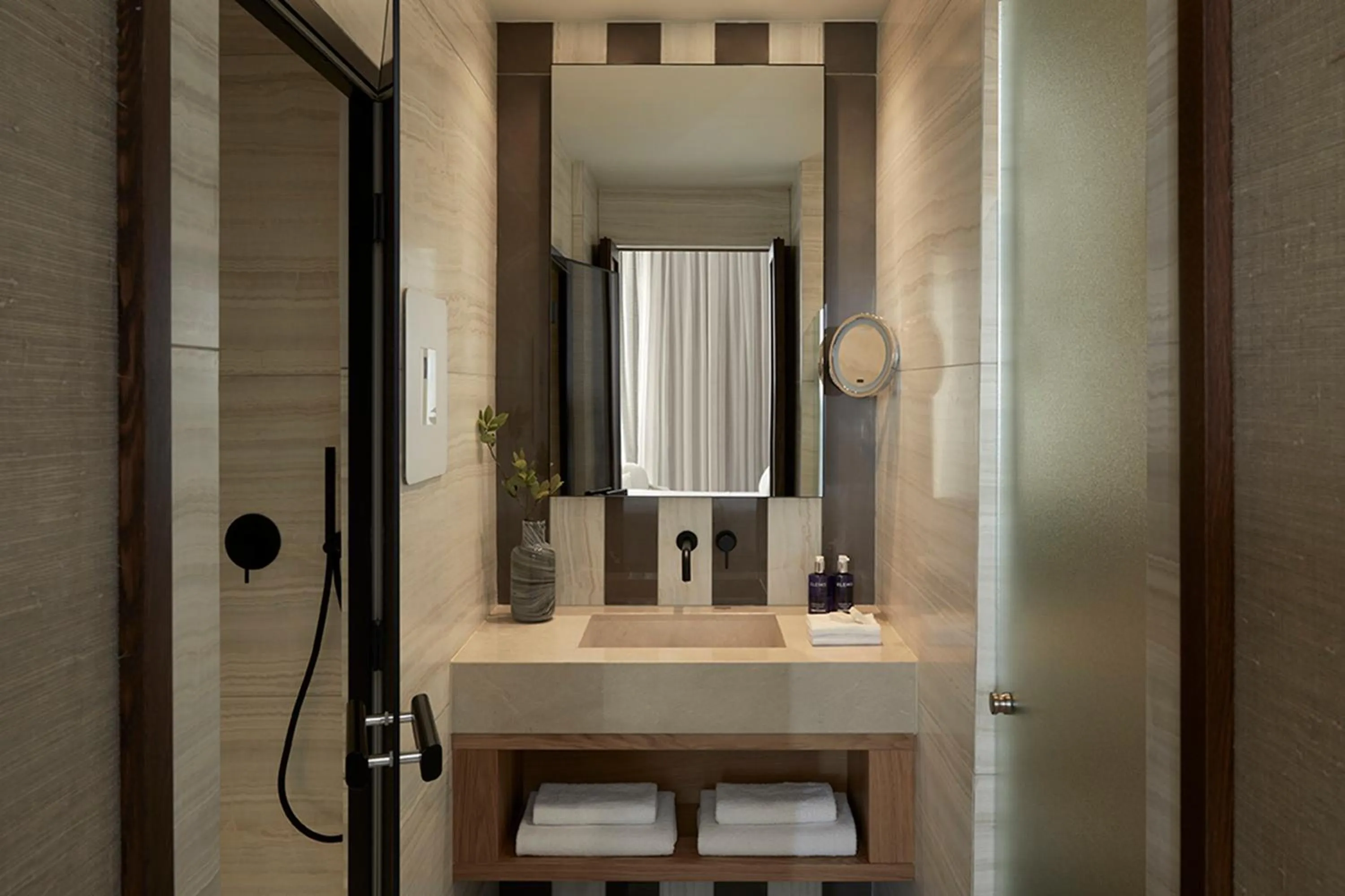 Bathroom in Mare Paphos