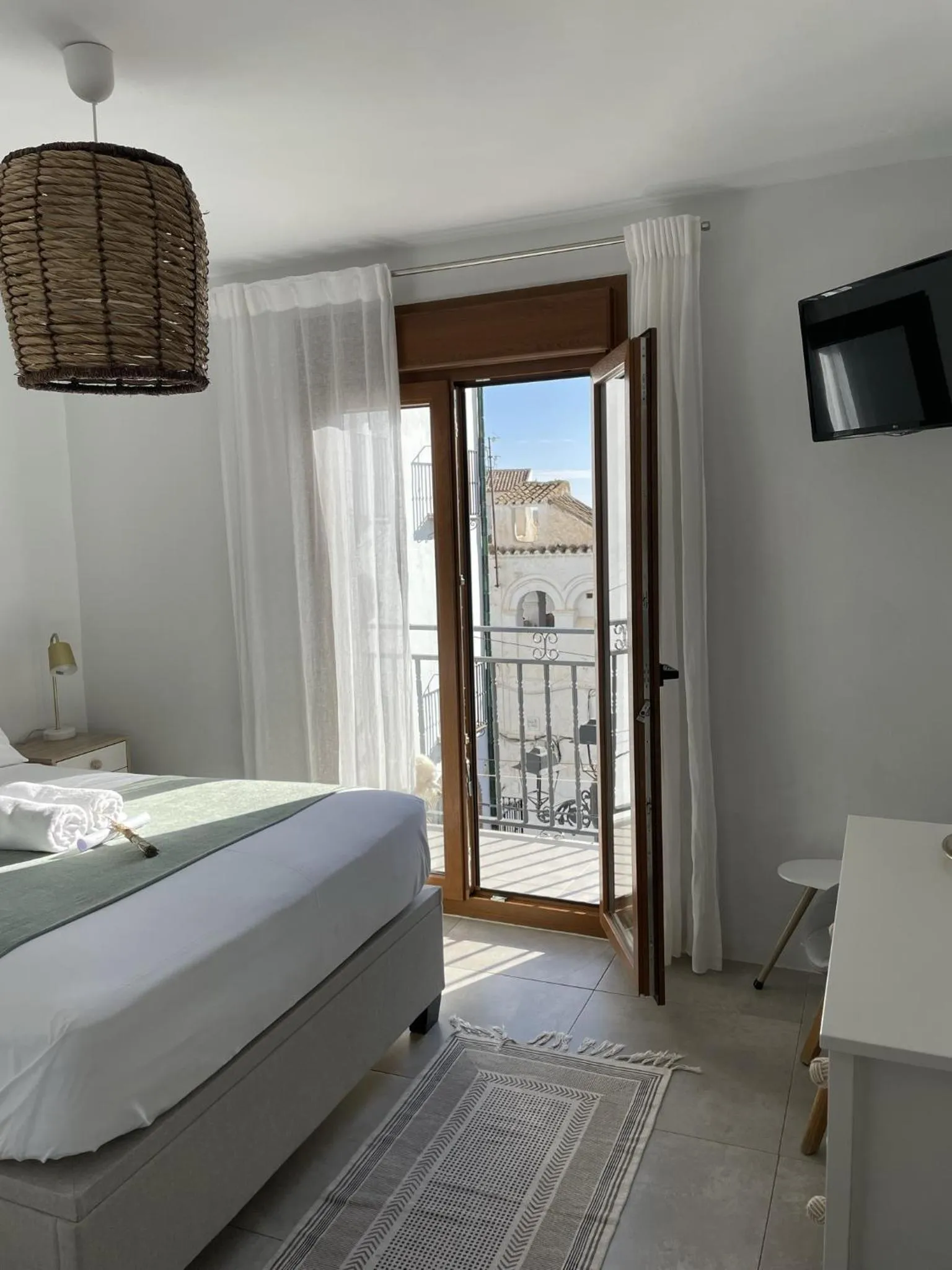 Bedroom, Bed in Olive & Ivy Guesthouse