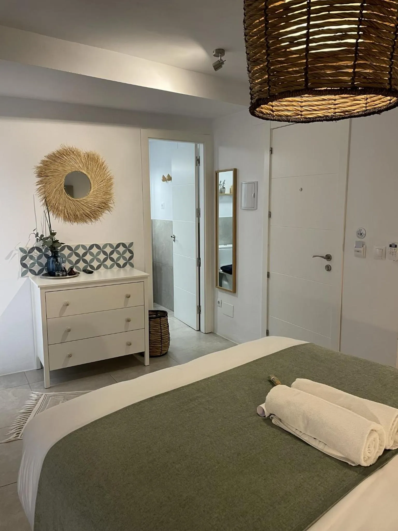 Bedroom, Bed in Olive & Ivy Guesthouse