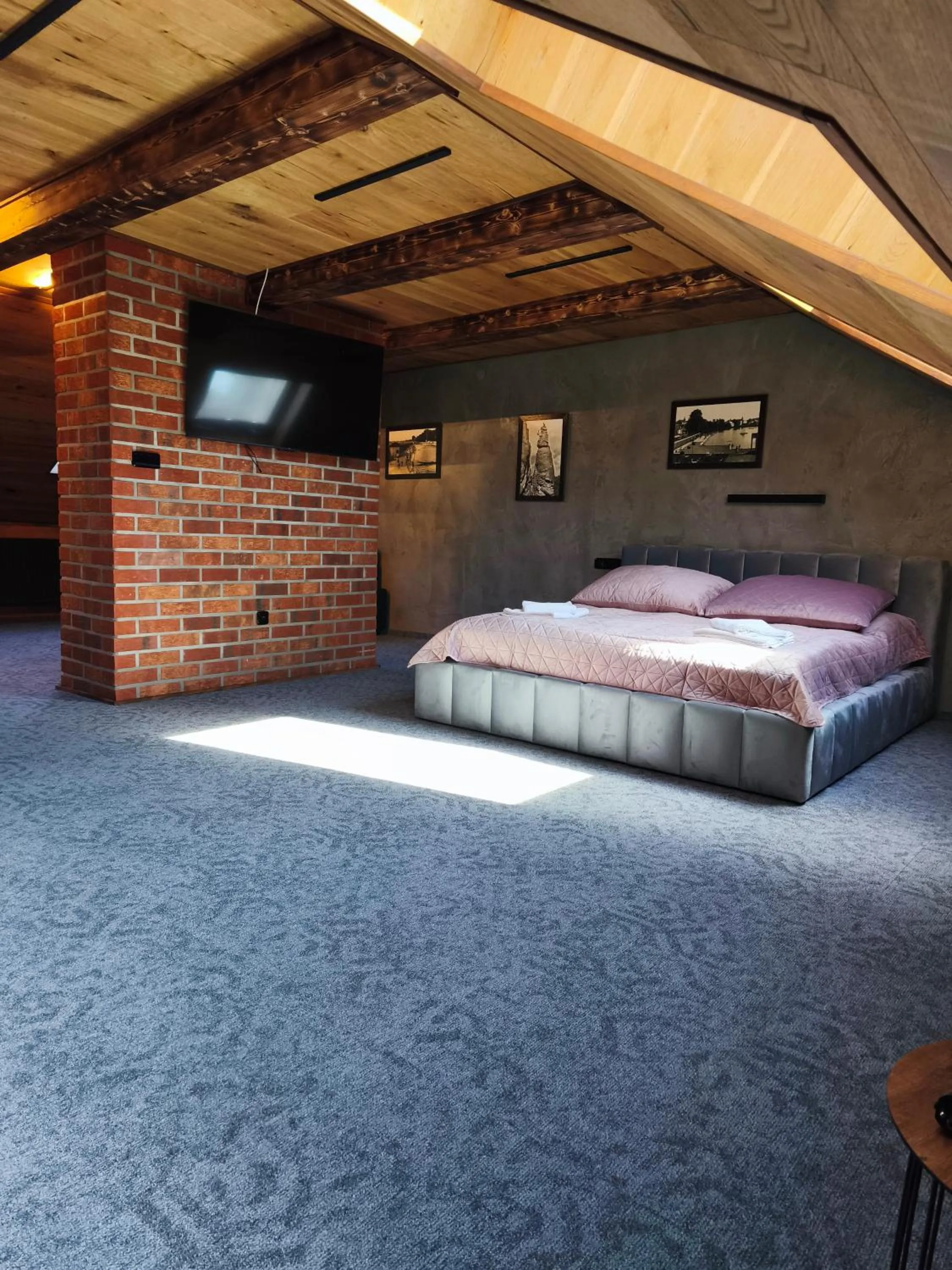 Bed in Hotel U Valdické brány