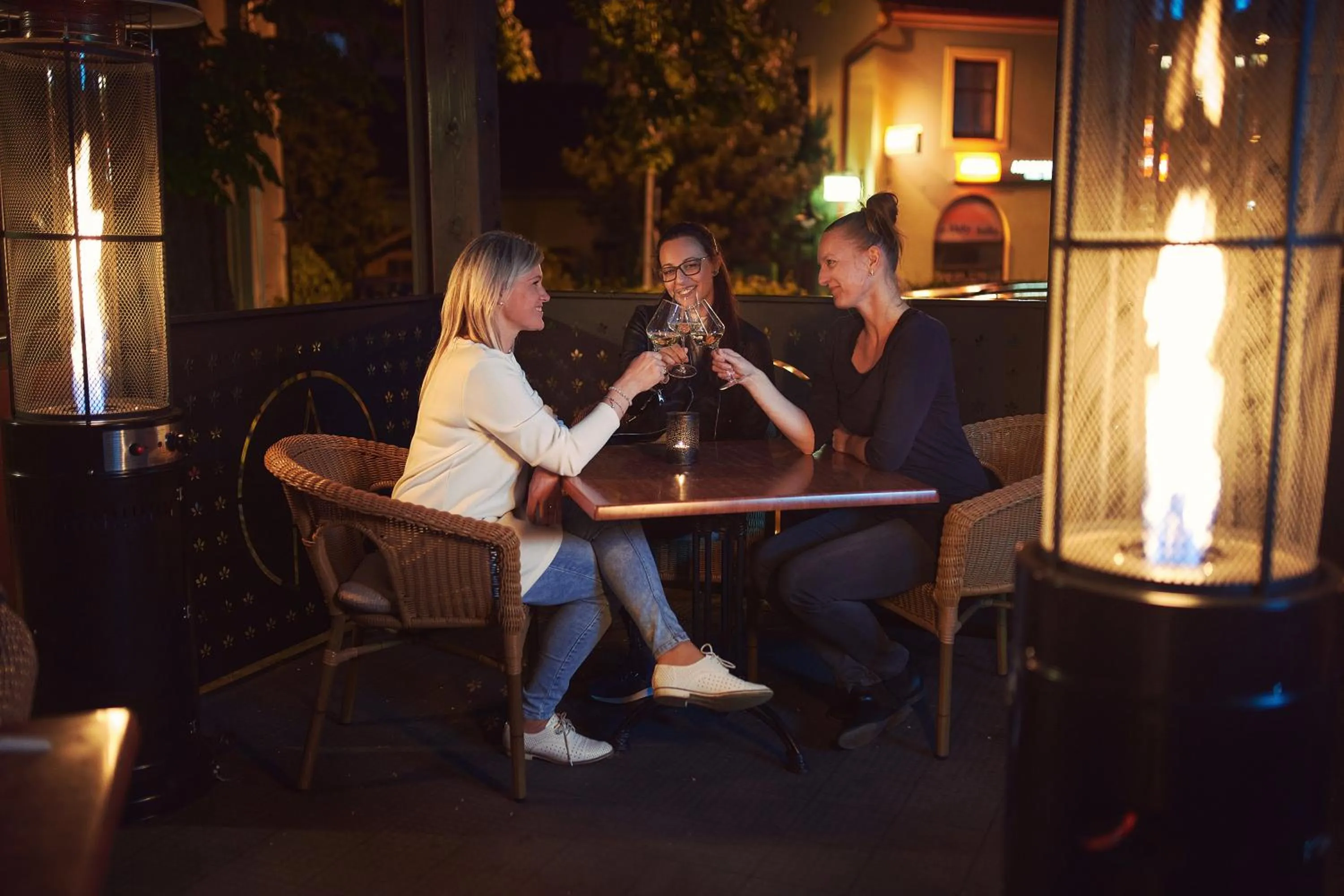 Restaurant/places to eat in Hotel U Valdické brány