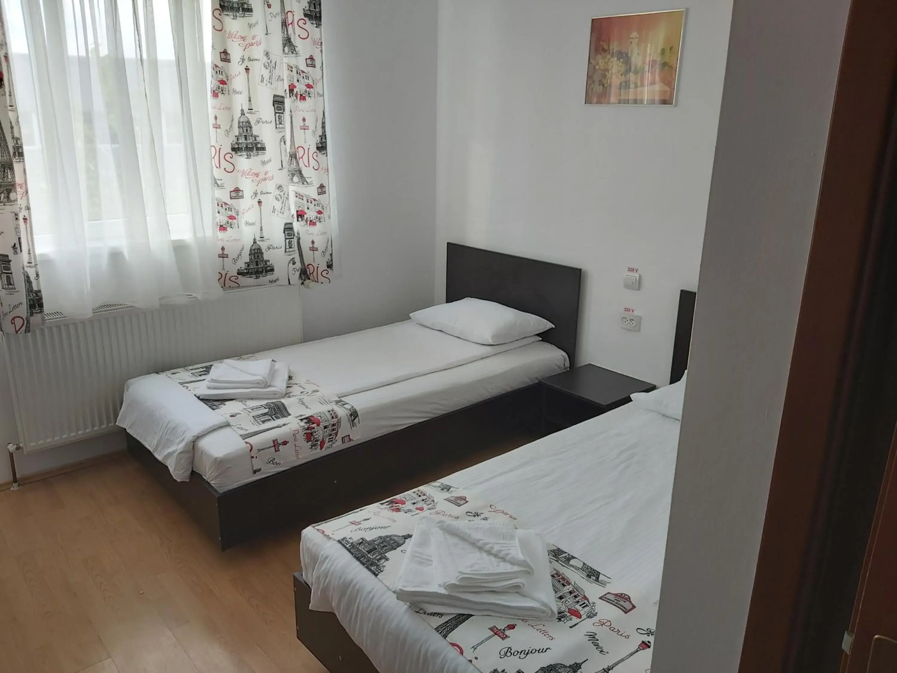 Double or Twin Room in HOTEL RIVER Double or Twin Room in HOTEL RIVER