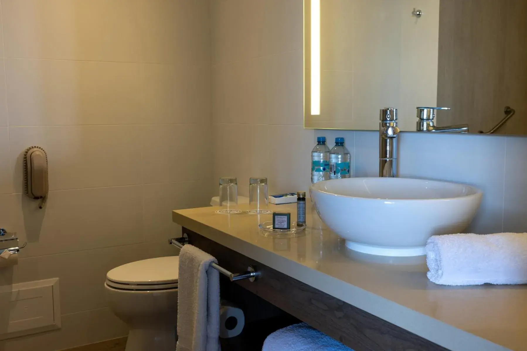 Deluxe King Room with Pool Access in Aranwa Paracas Resort & Spa Deluxe King Room with Pool Access in Aranwa Paracas Resort & Spa