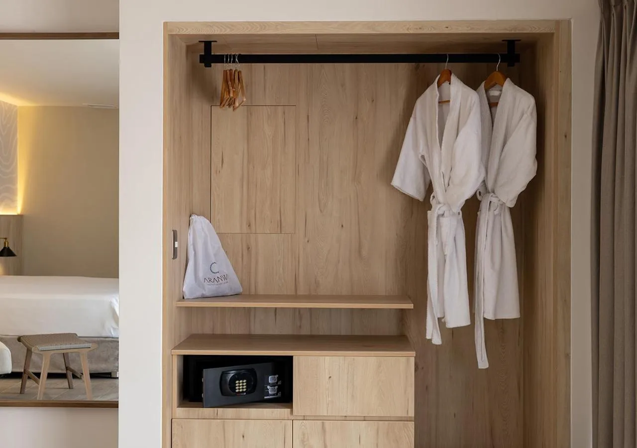 wardrobe in Aranwa Paracas Resort & Spa