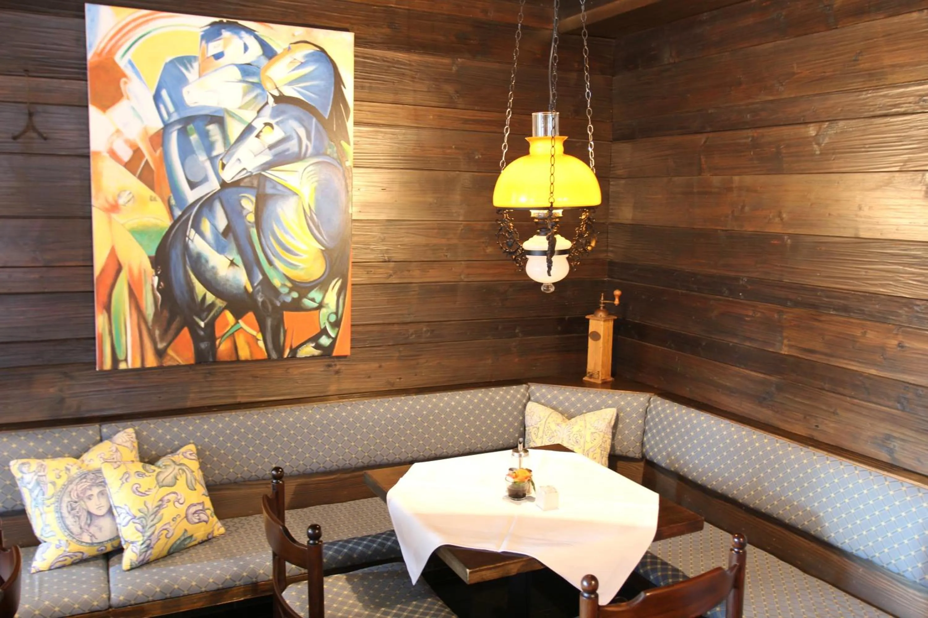 Restaurant/places to eat in Hotel Alpenhof Postillion