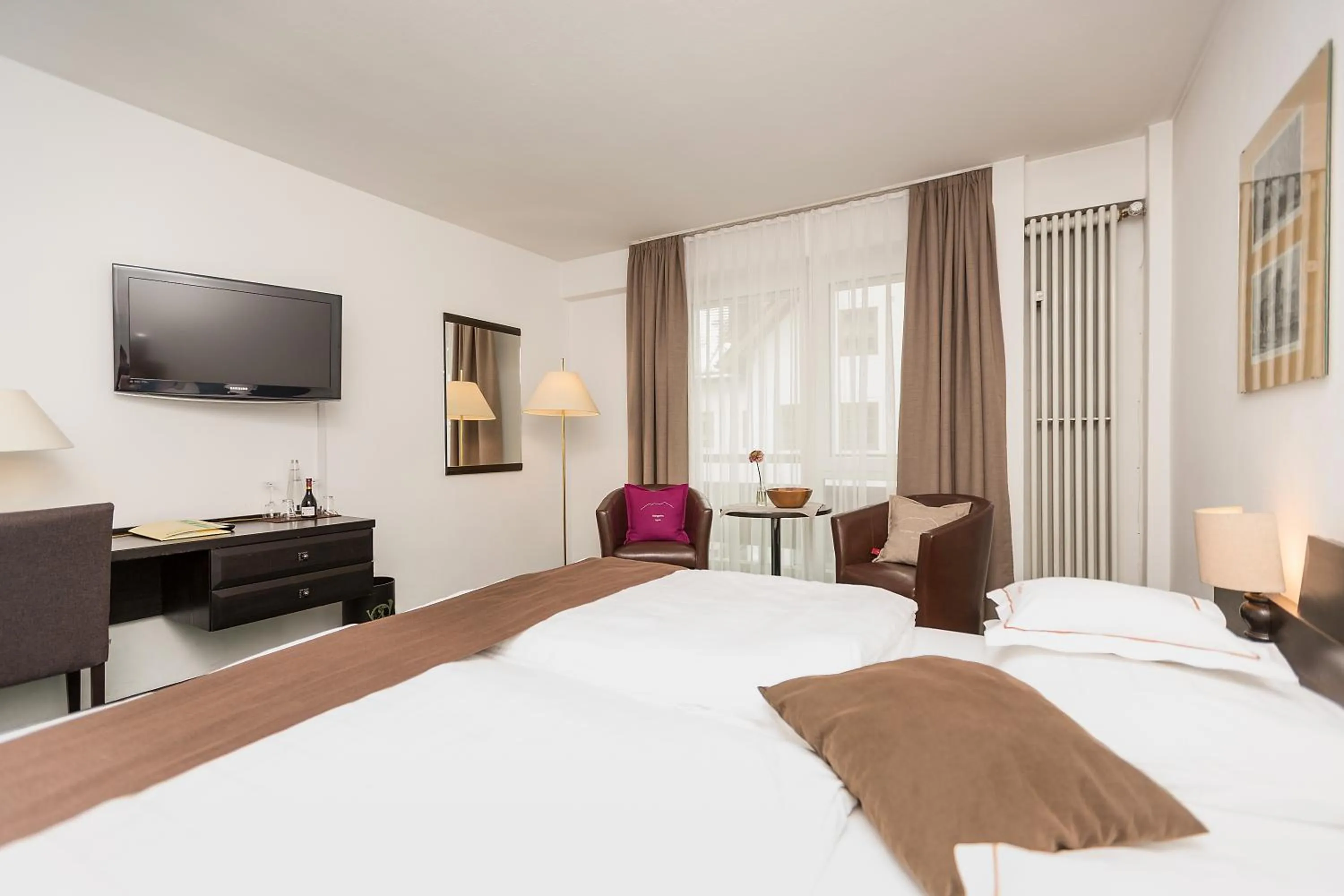 Bedroom, Bed in Hotel Alpenhof Postillion