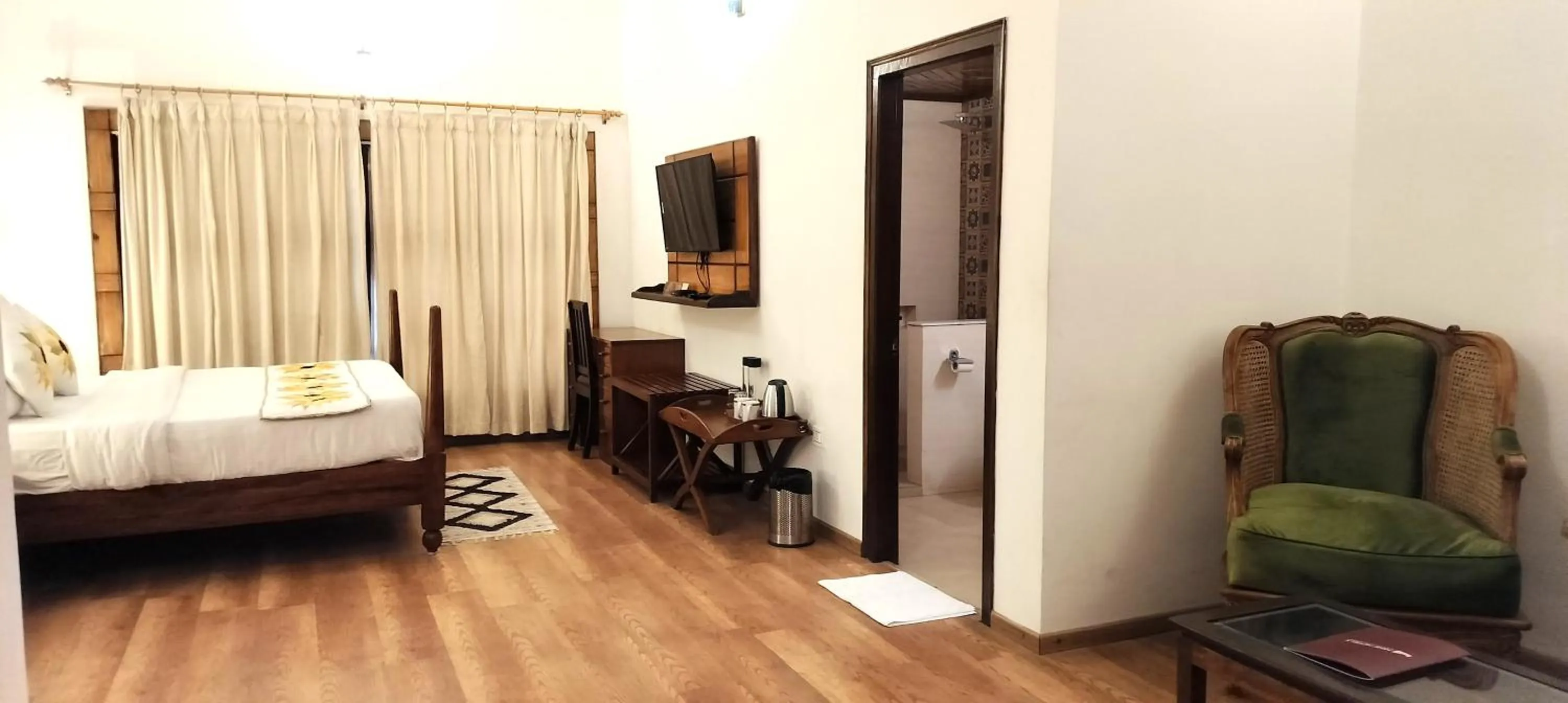 Bhikampur Lodge By Nine Hotels