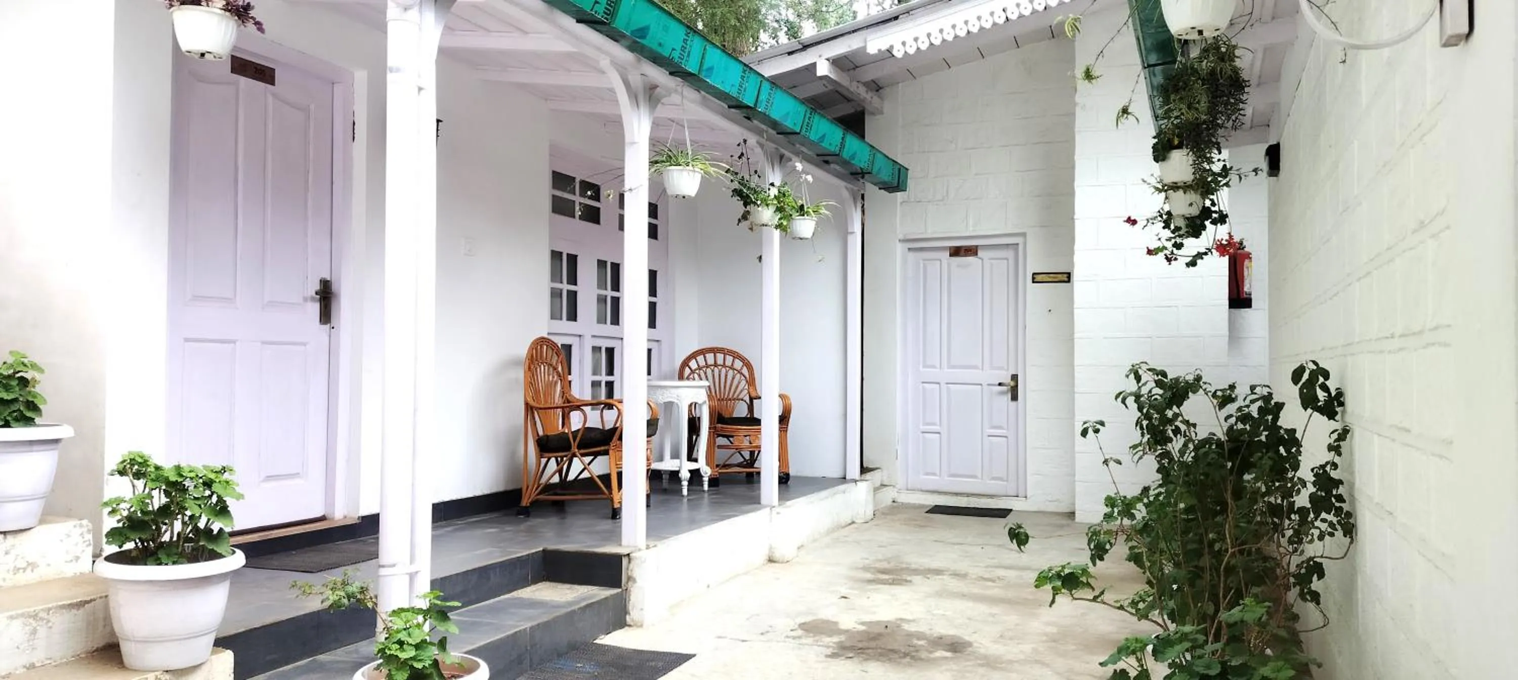 Bhikampur Lodge By Nine Hotels