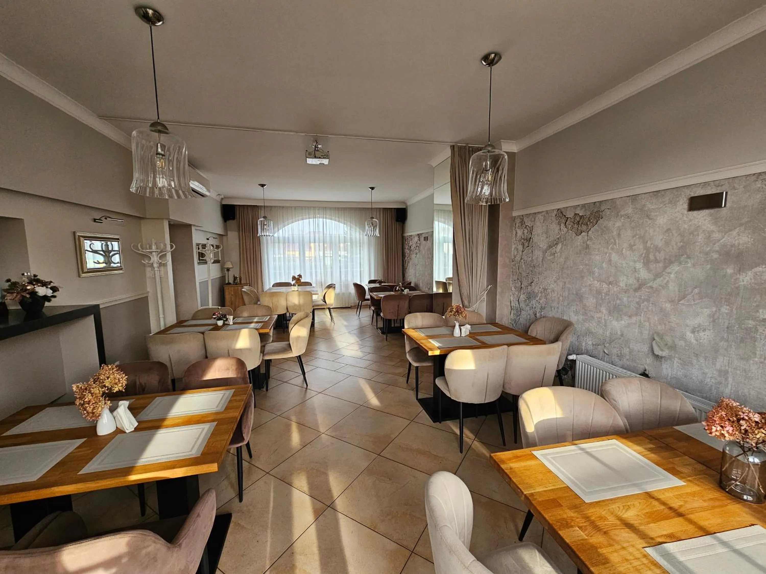 Property building in Hotel Onyx