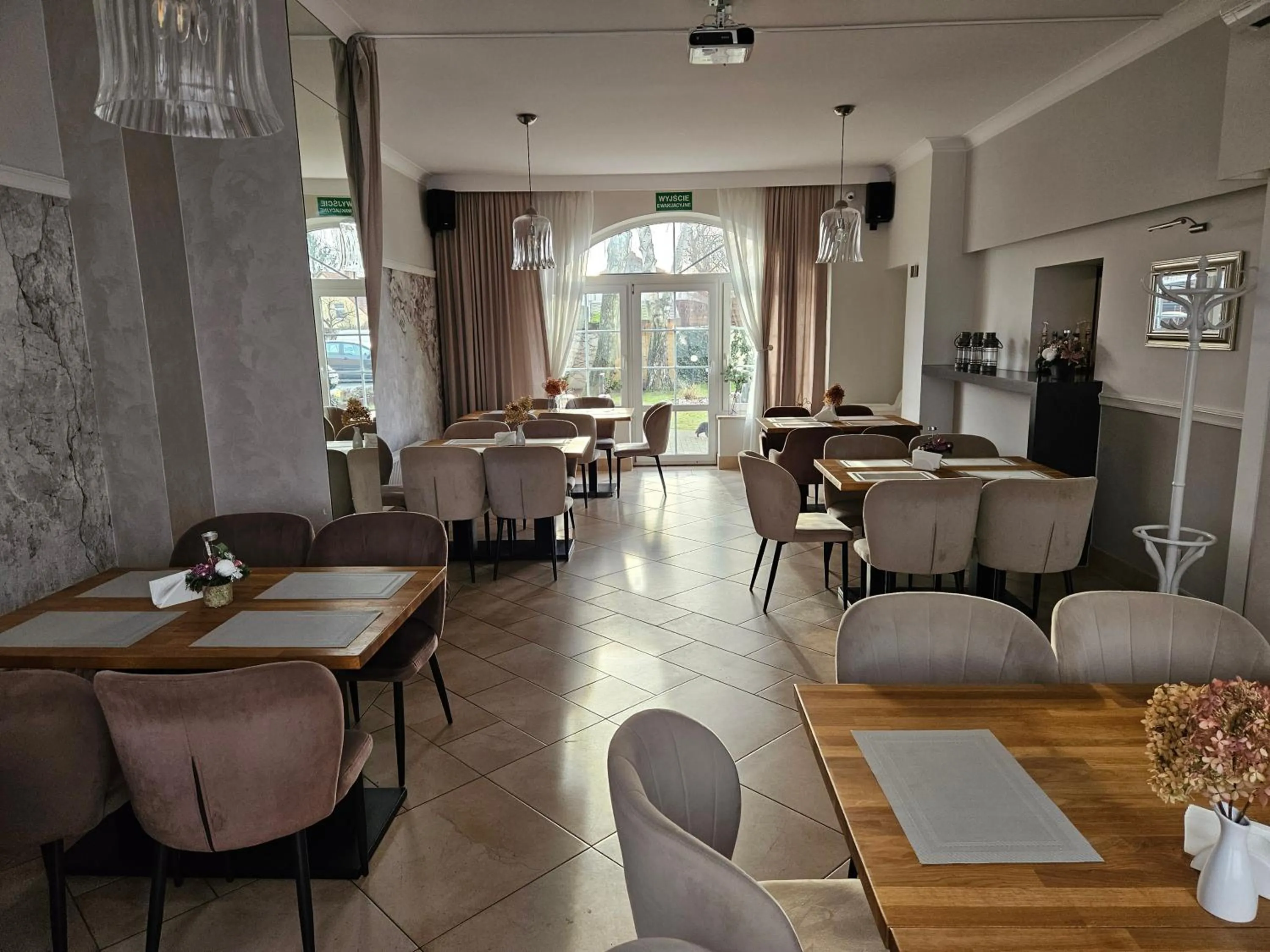 Property building in Hotel Onyx