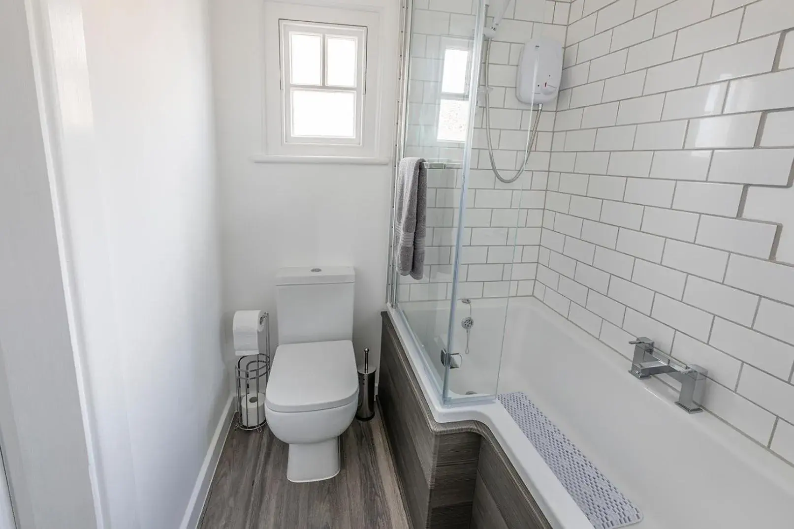 Deluxe King Room in The Sleep-Inn Hare B&B Deluxe King Room in The Sleep-Inn Hare B&B