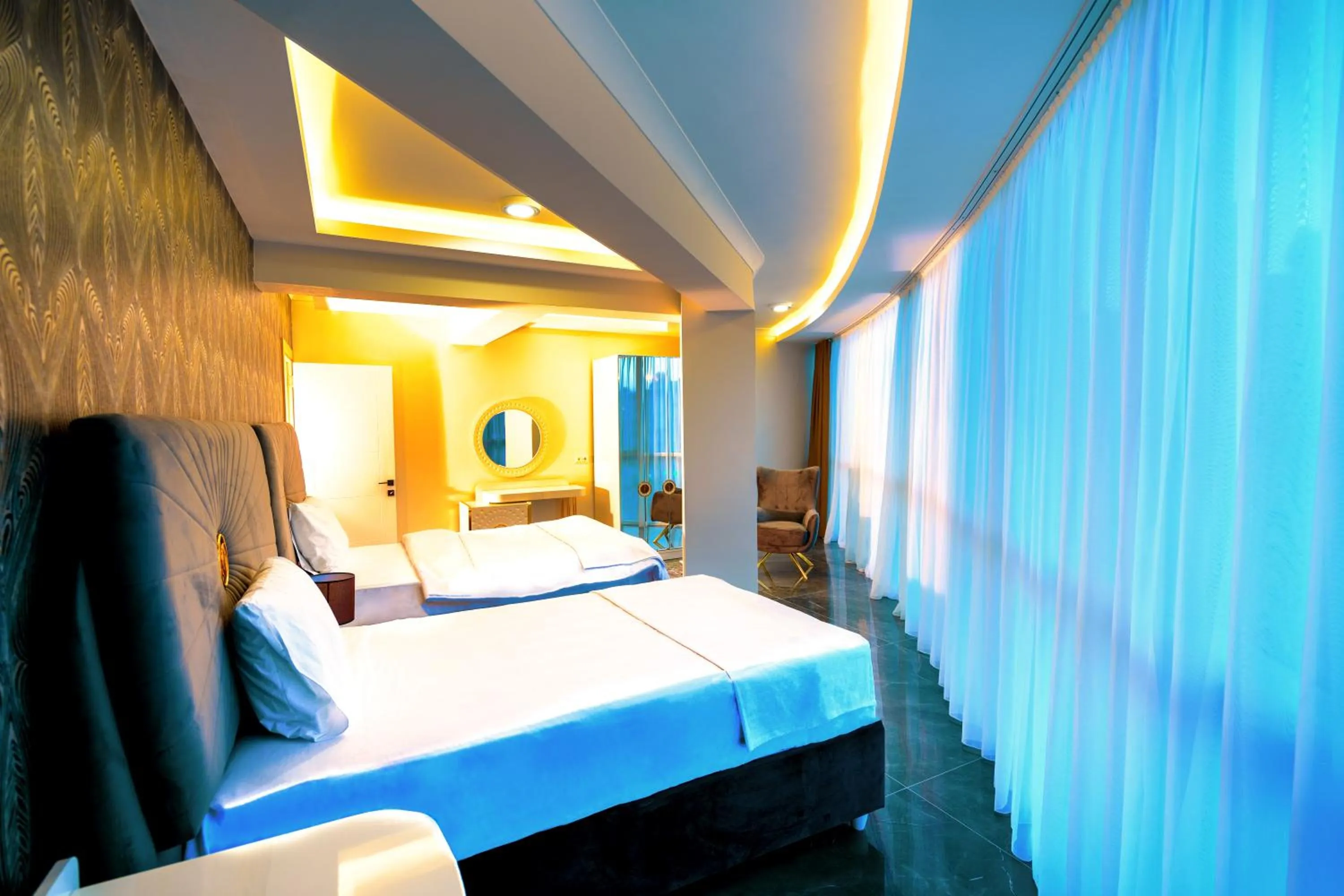 Bedroom, Bed in Continent Luxury Suites Sakarya