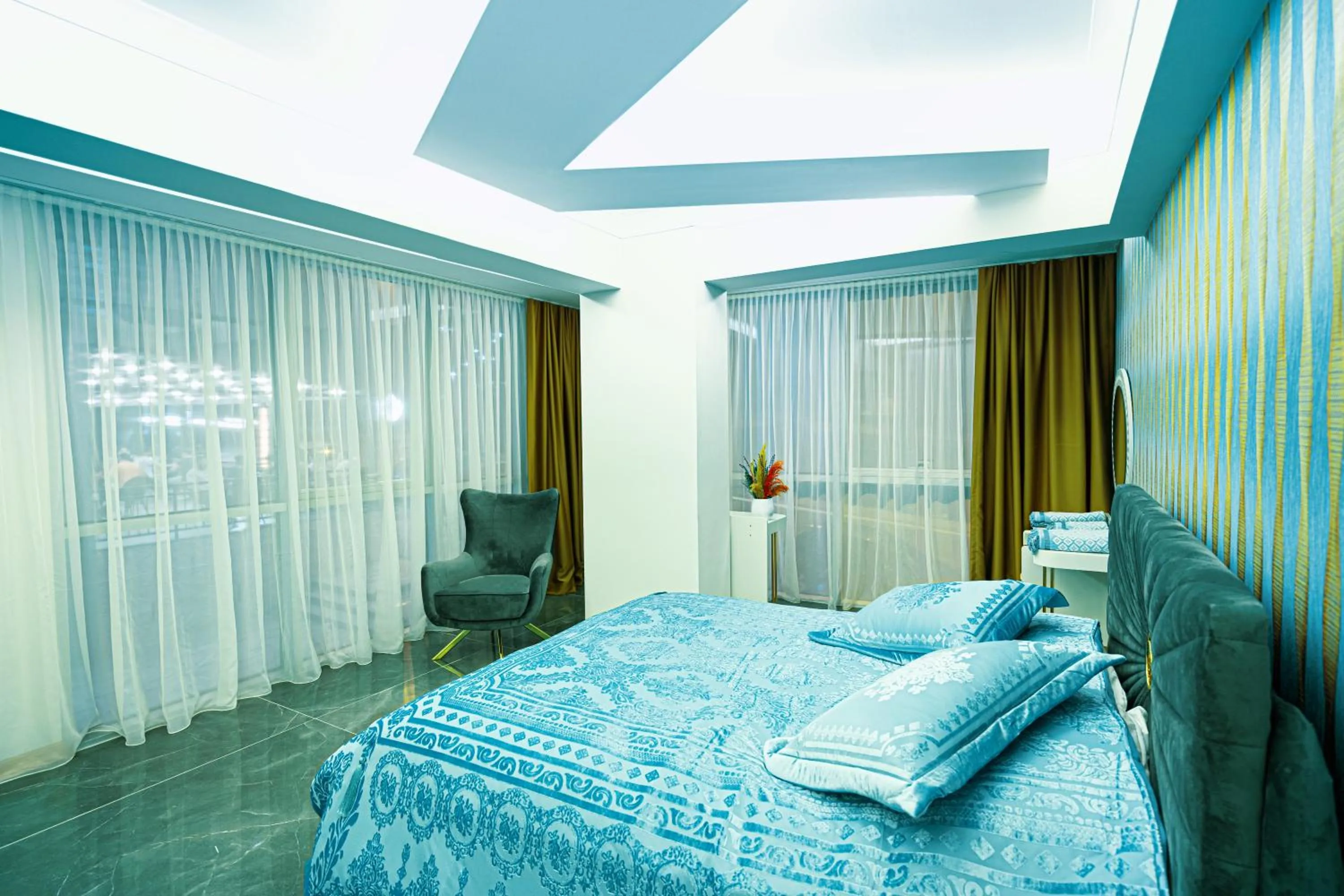 Bedroom, Bed in Continent Luxury Suites Sakarya