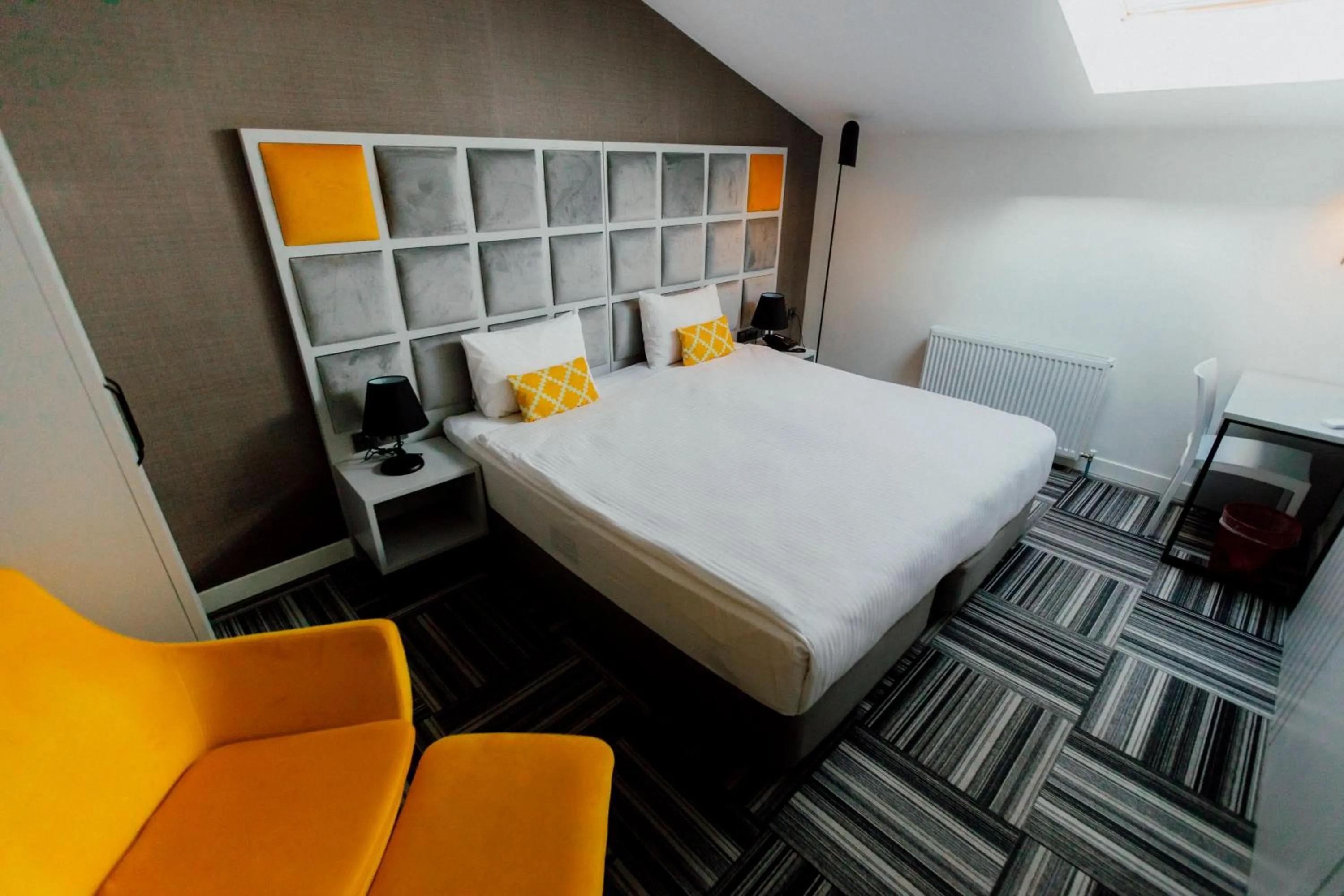 Bed in Continent Luxury Suites Sakarya