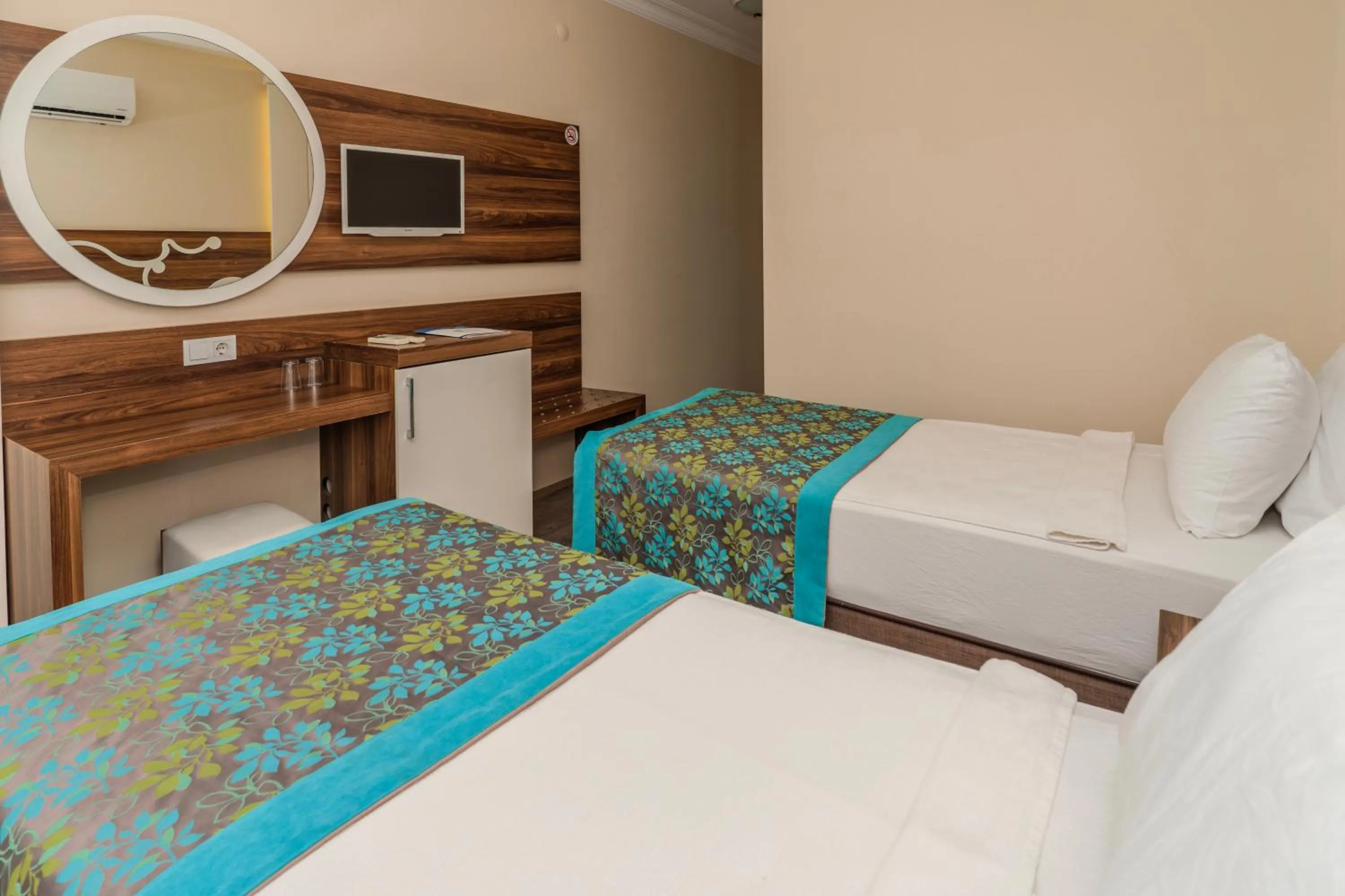 Bedroom, Bed in Kleopatra blue hawai hotel