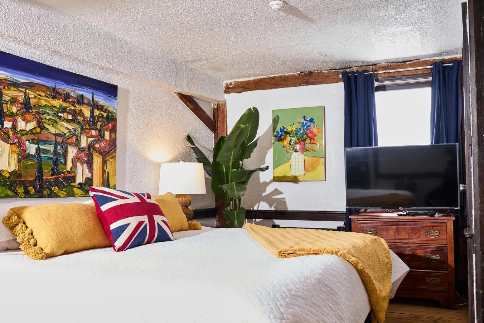 Bed in The Olde Angel Inn