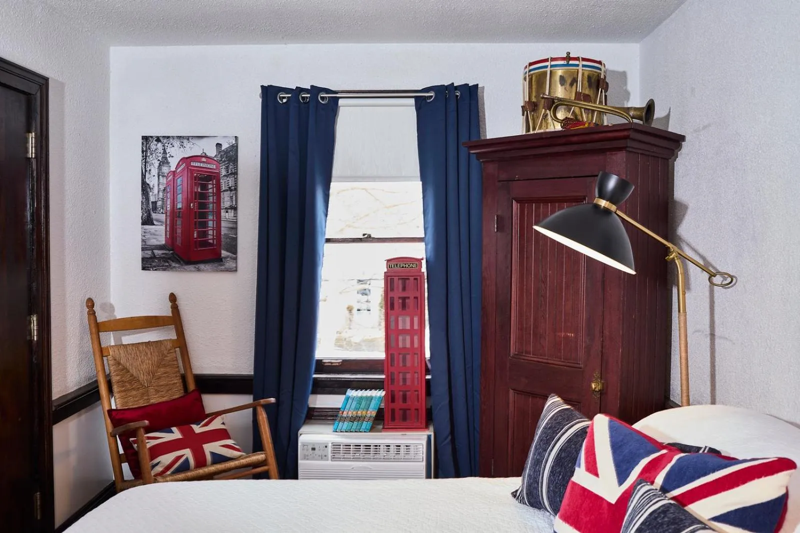 Bed in The Olde Angel Inn