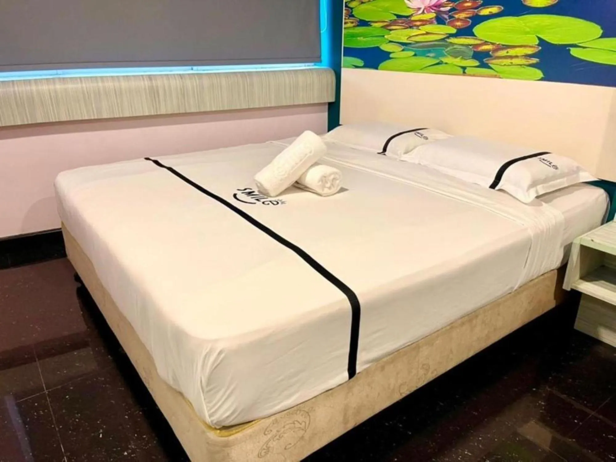 Bed in Smile Hotel Chow Kit PWTC