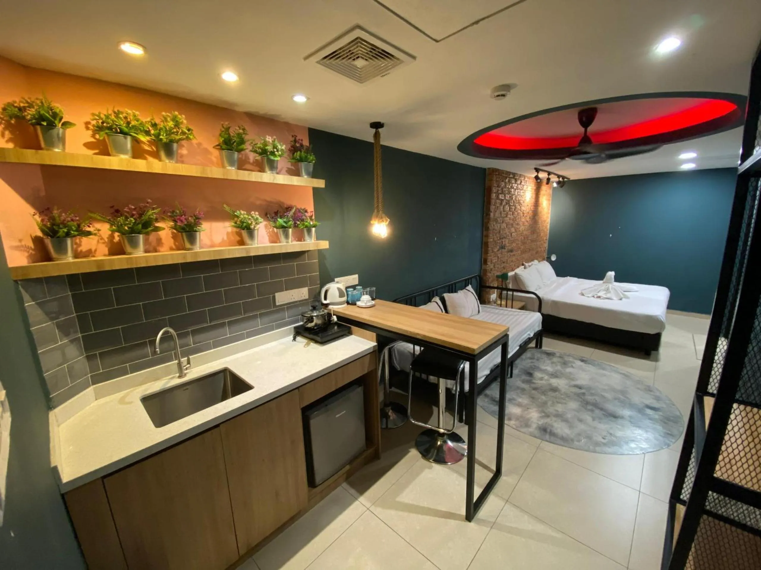 Bed in Smile Hotel Chow Kit PWTC