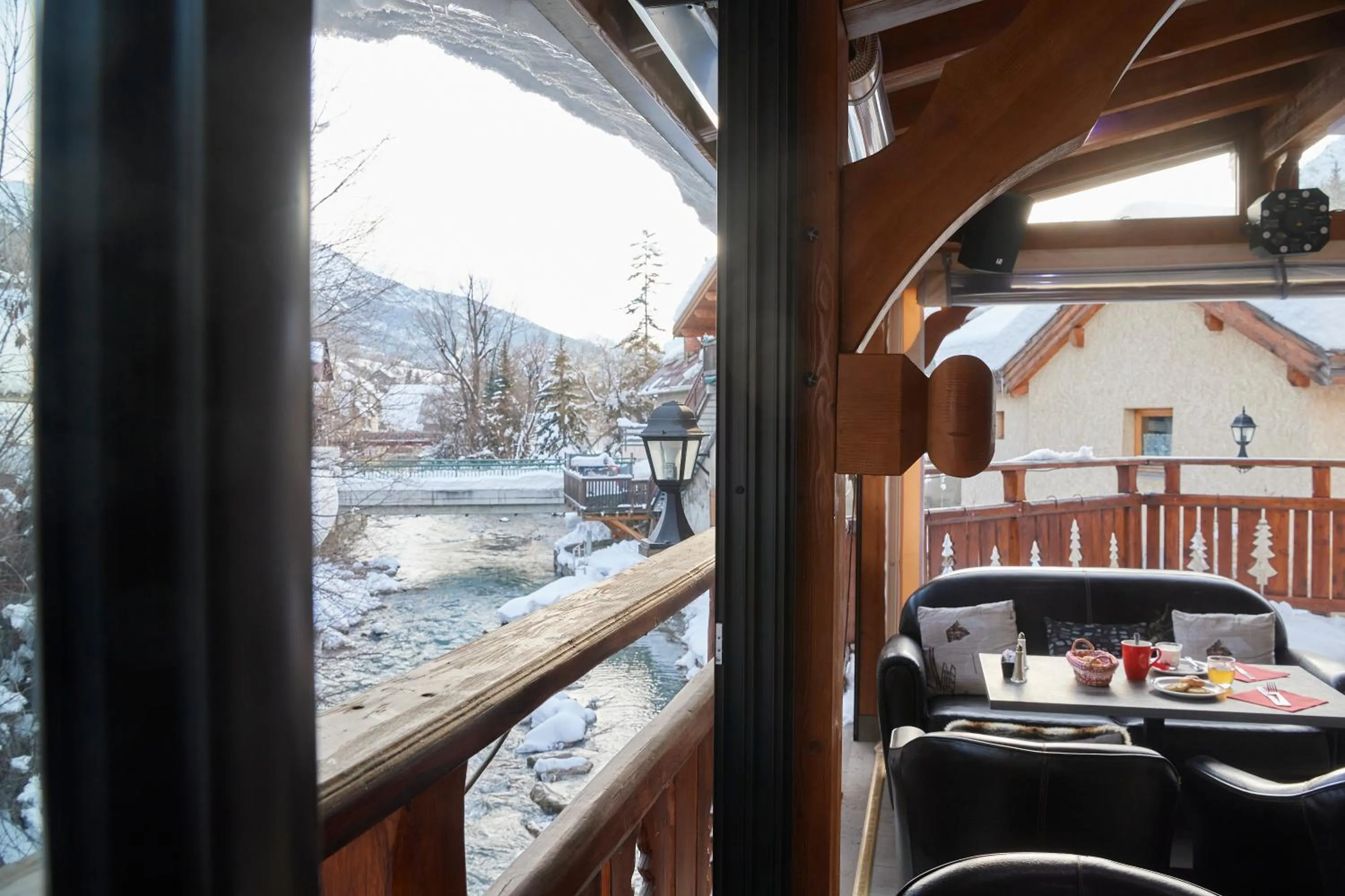 Breakfast in Logis Hôtel et Spa Le Christiania