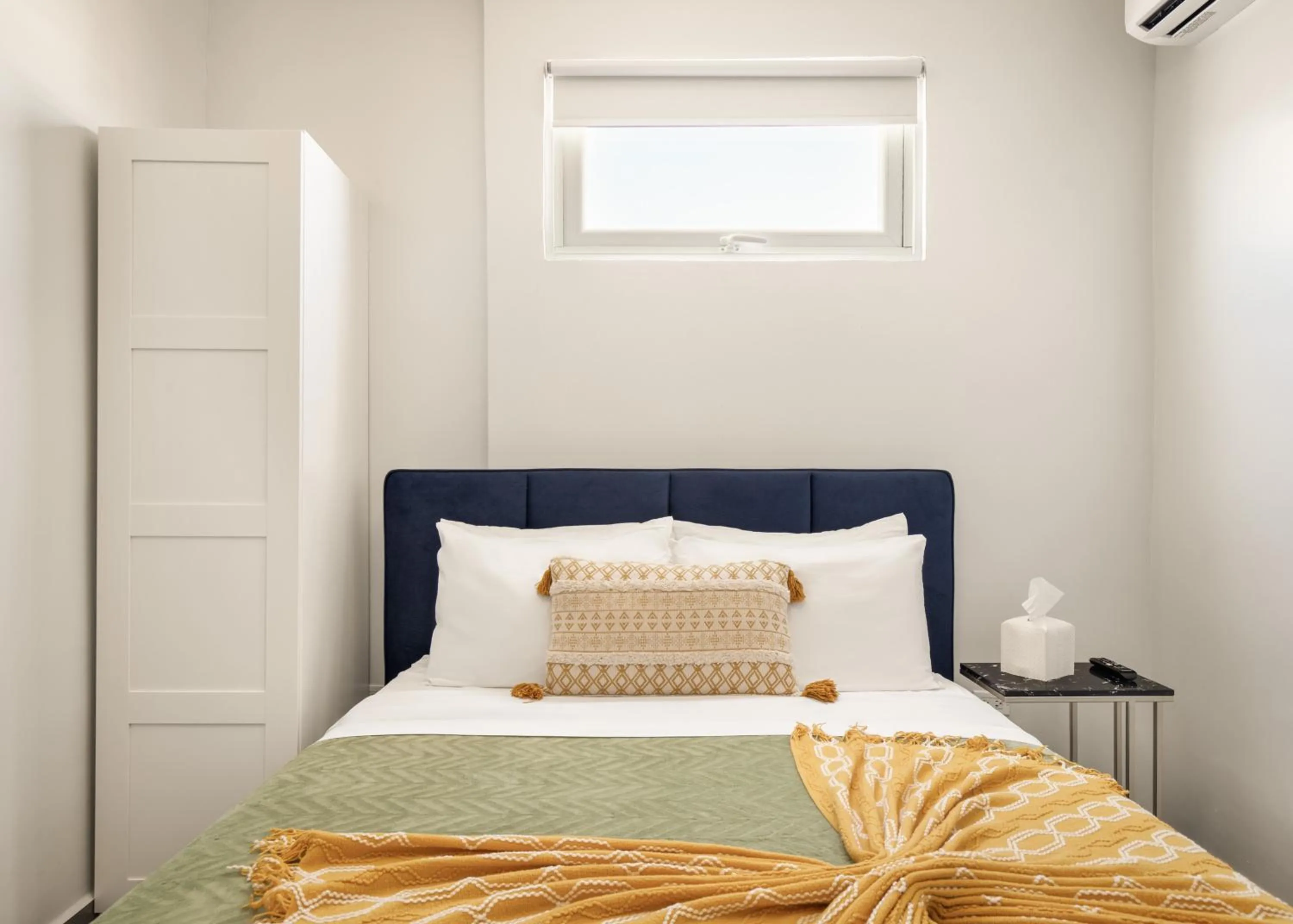 Shower, Bed in Rosalina Ocean Park