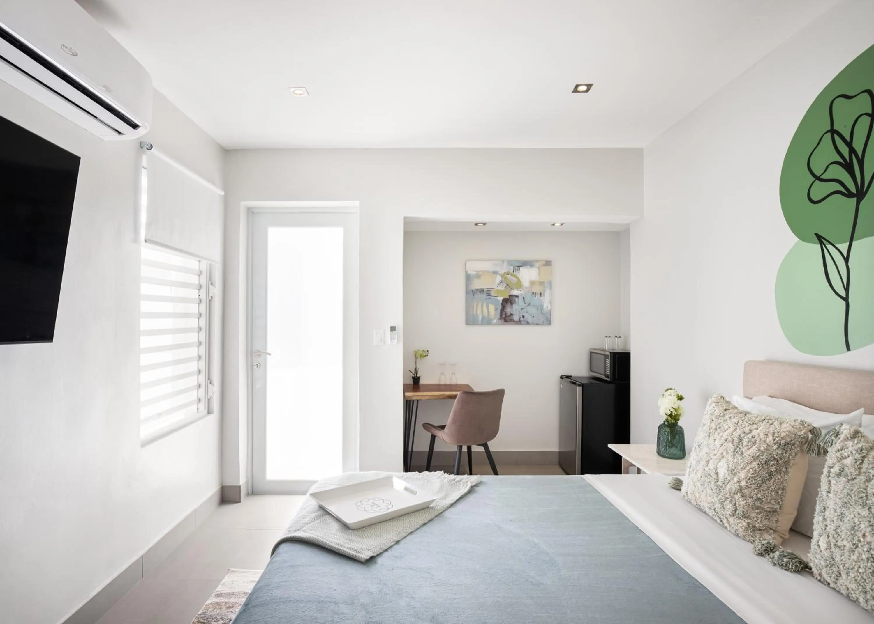 Seating area, Bed in Rosalina Ocean Park