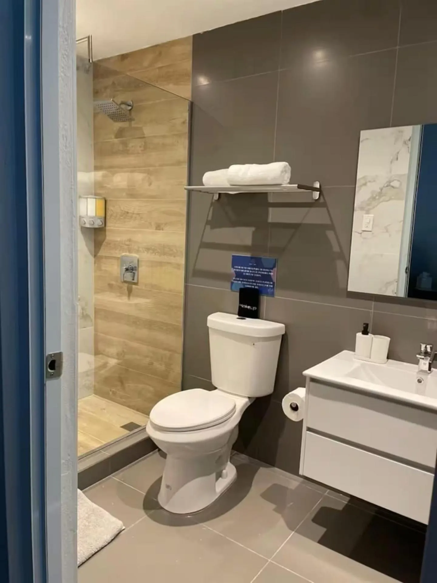 Shower in Rosalina Ocean Park