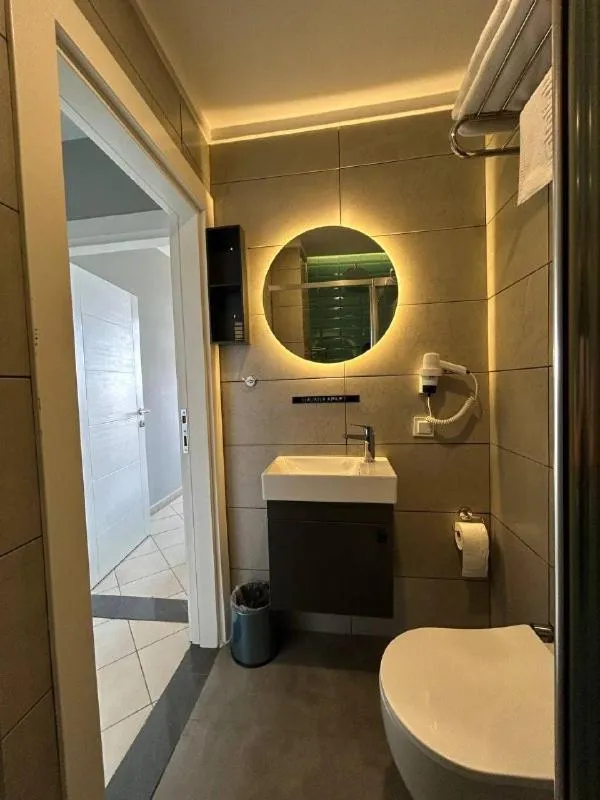 Shower in Havana Apart Hotel