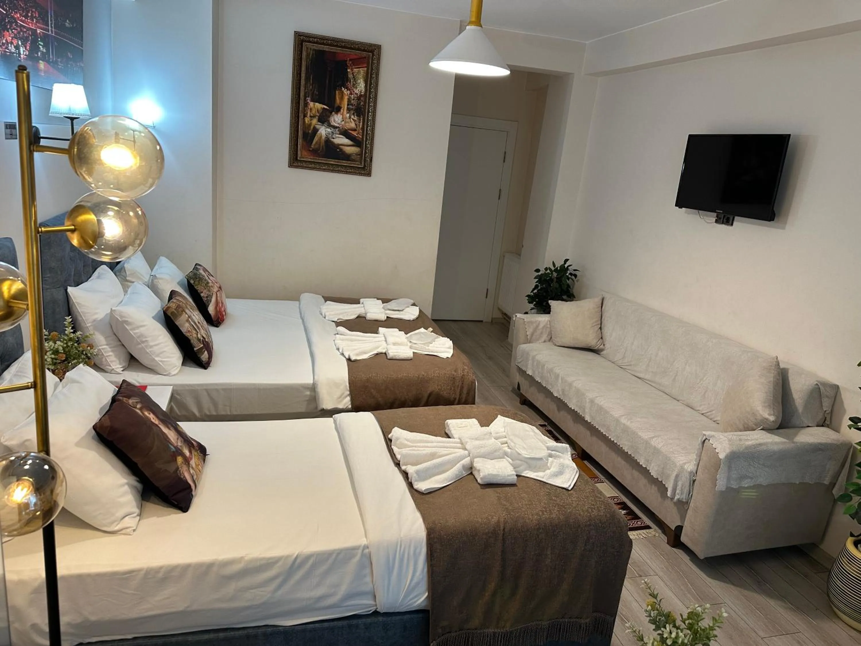 Photo of the whole room, Bed in Galapera Hotel